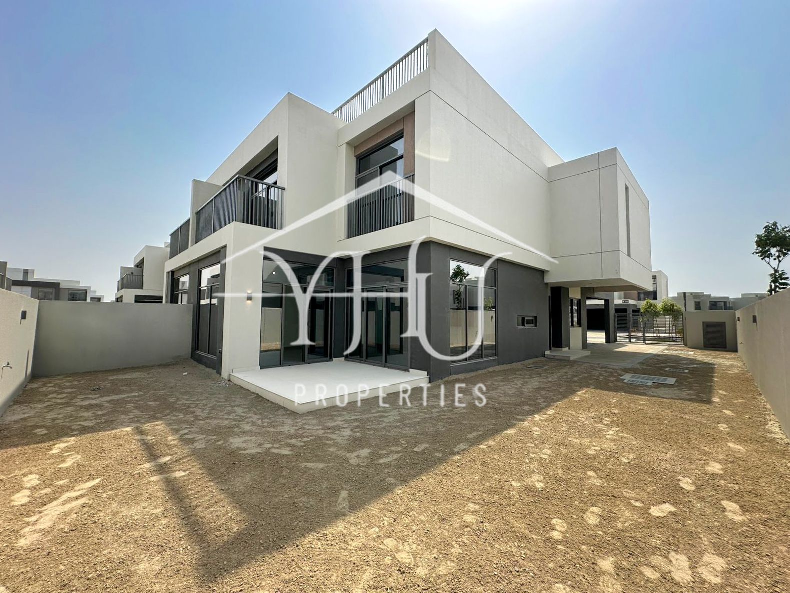 Spacious 4BR Villa | Huge Plot | Ready To Move