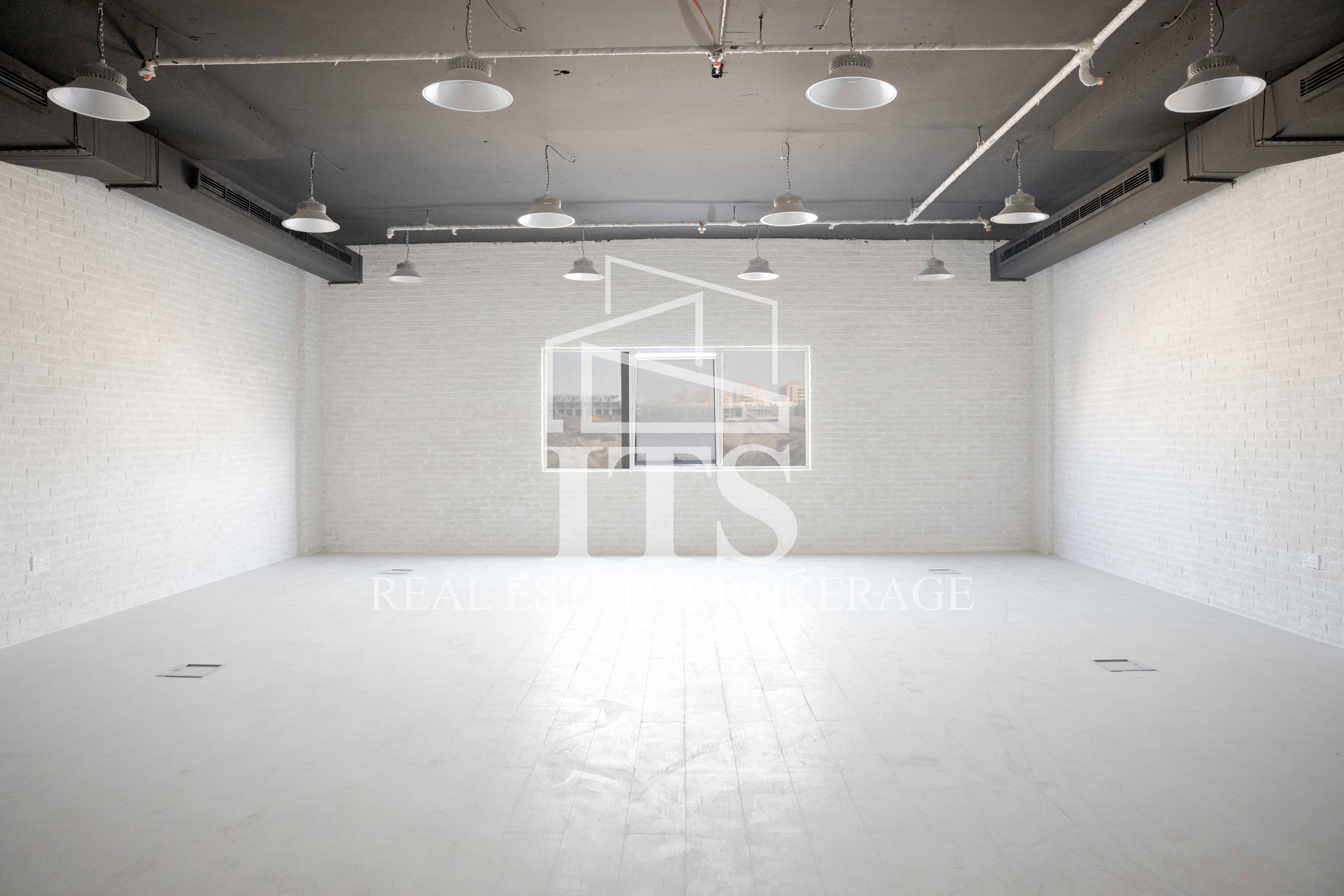 Spacious Office | Prime Location | Investor Deal