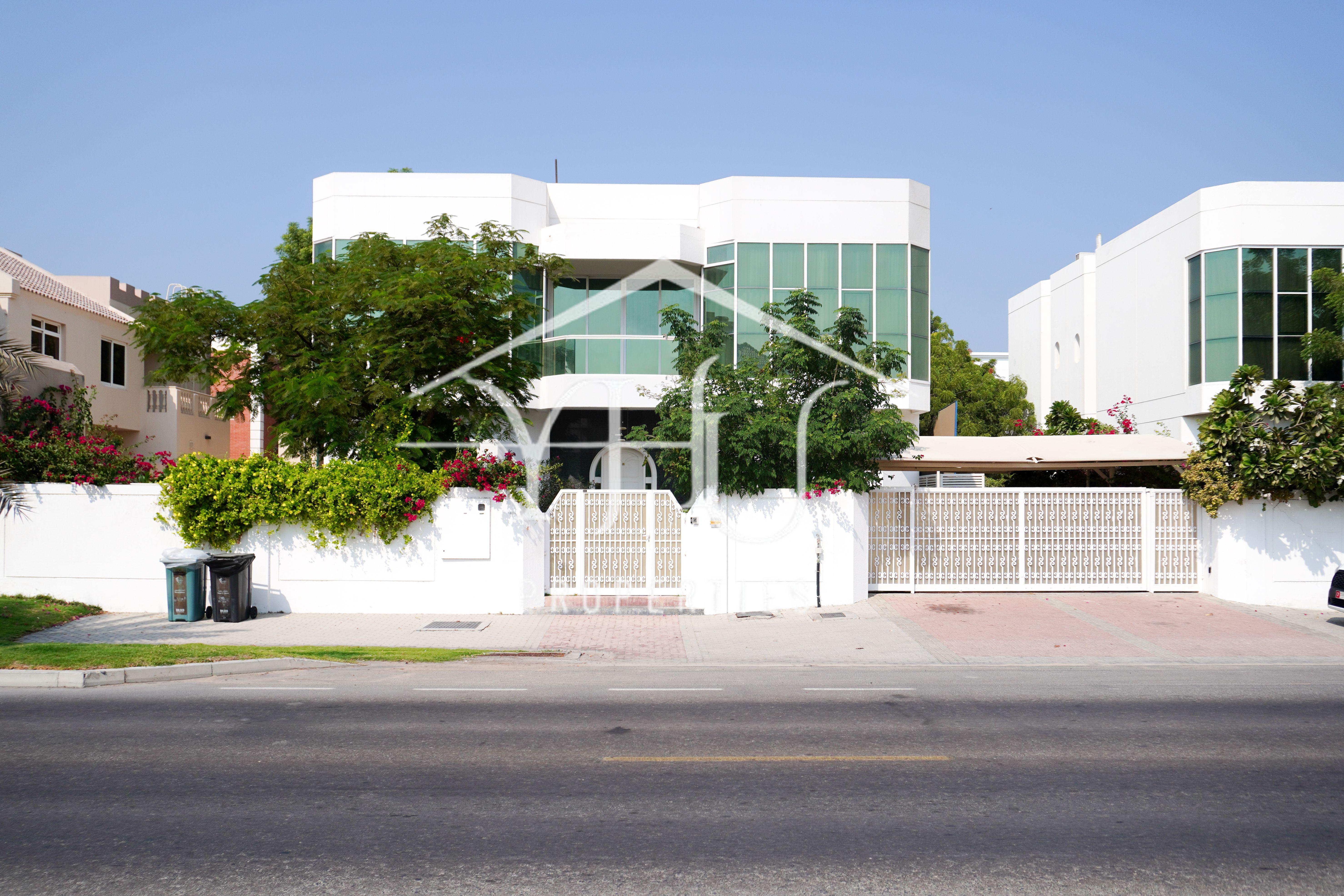 Spacious 5BR Villa | Private Pool | Luxury Living
