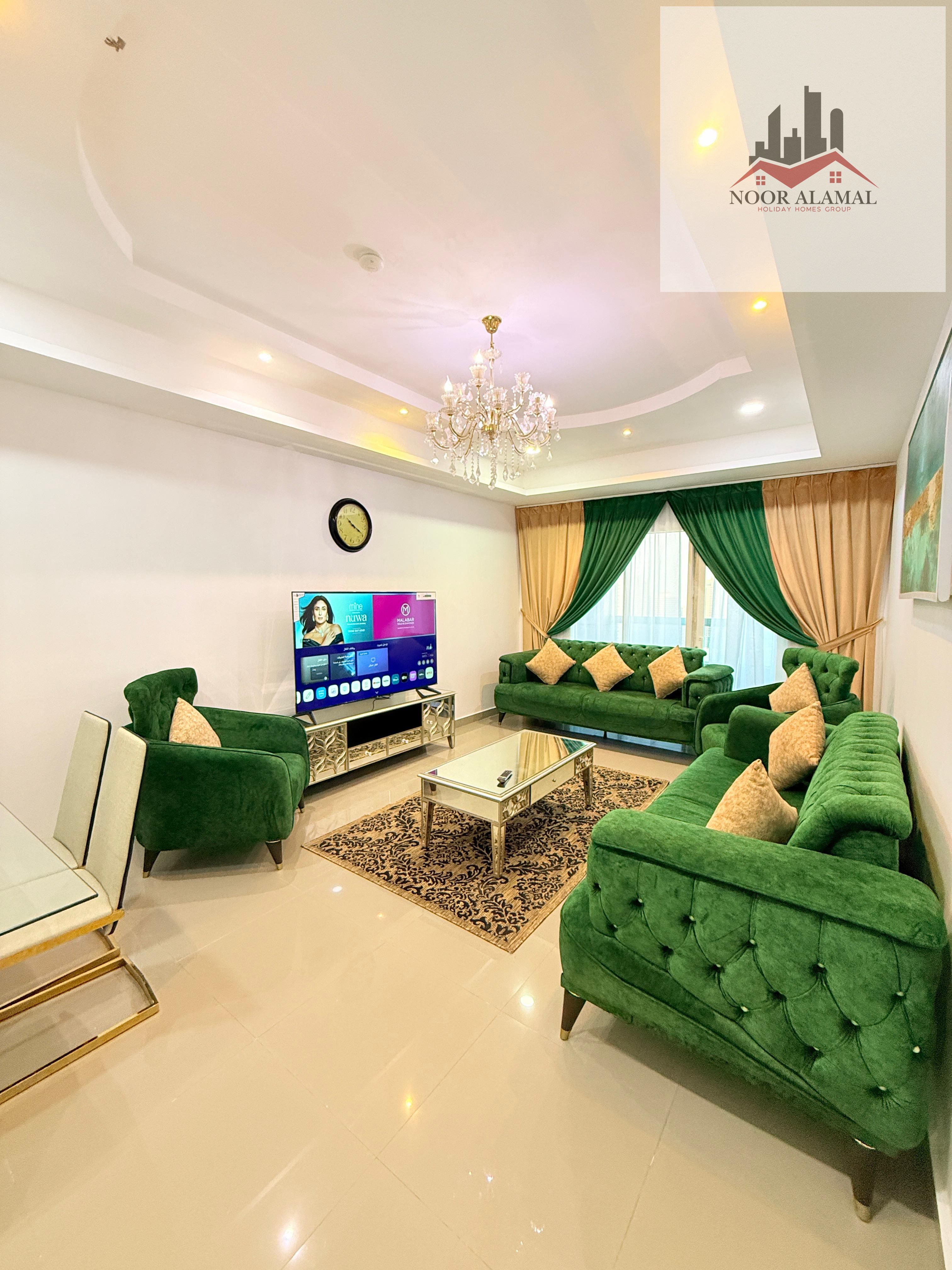 Sharjah Al Khan, 3-bedroom apartment with living room, kitchen and 3 bathrooms
