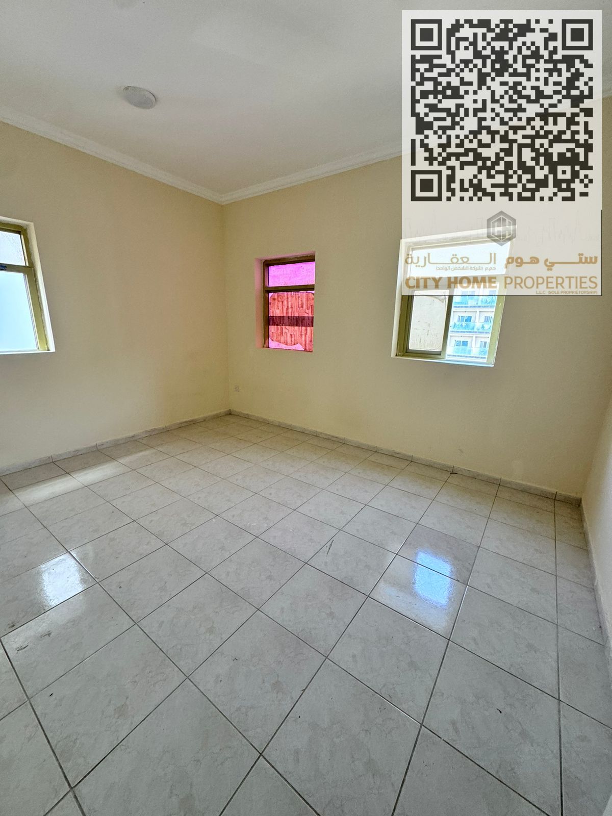 Spacious 1-bedroom apartment with a hall located in a prestigious area of Al Hamidiya, Ajman. Perfect for family living, the apartment is conveniently