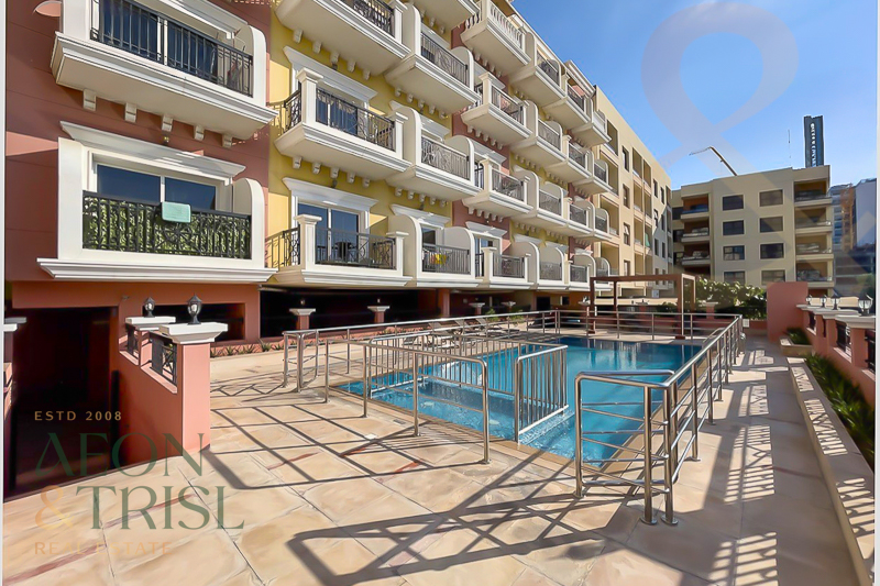 Spacious 1BR | Prime Spot | Pool View | Rented