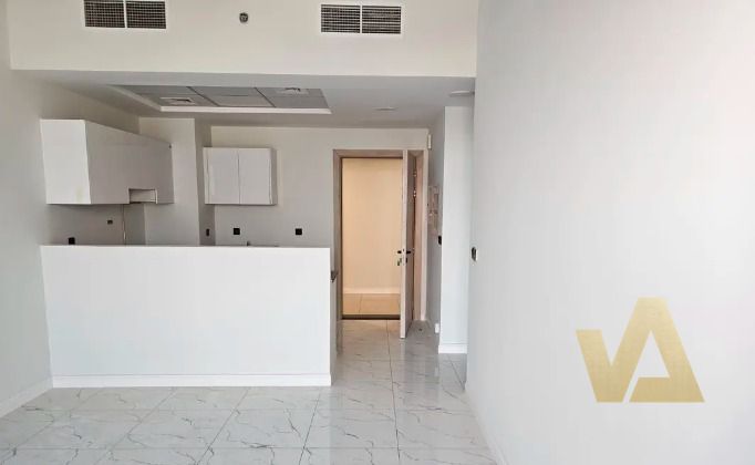 Ready to Move In I Unfurnished I Best Layout