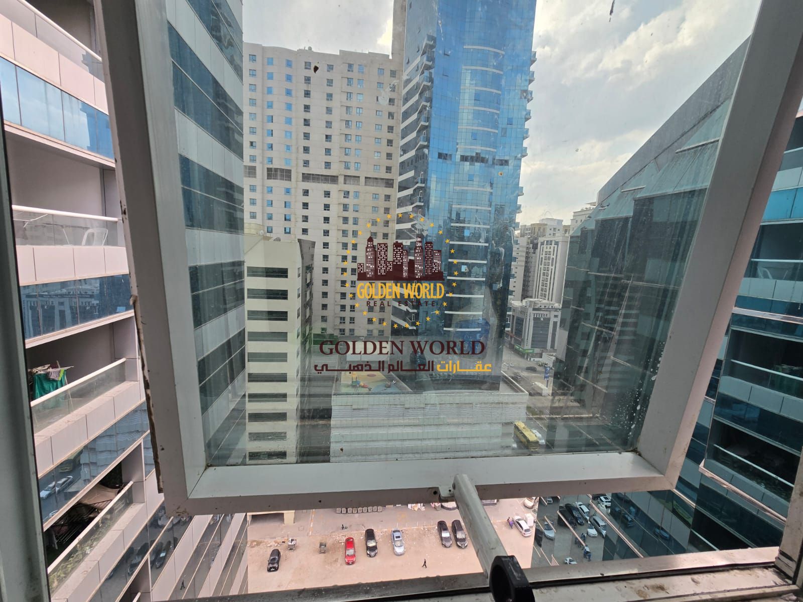 One-bedroom apartment with living room in Al Taawun. Comfortable, practical, 1 bathroom, bright with good ventilation, prime location near markets, tr