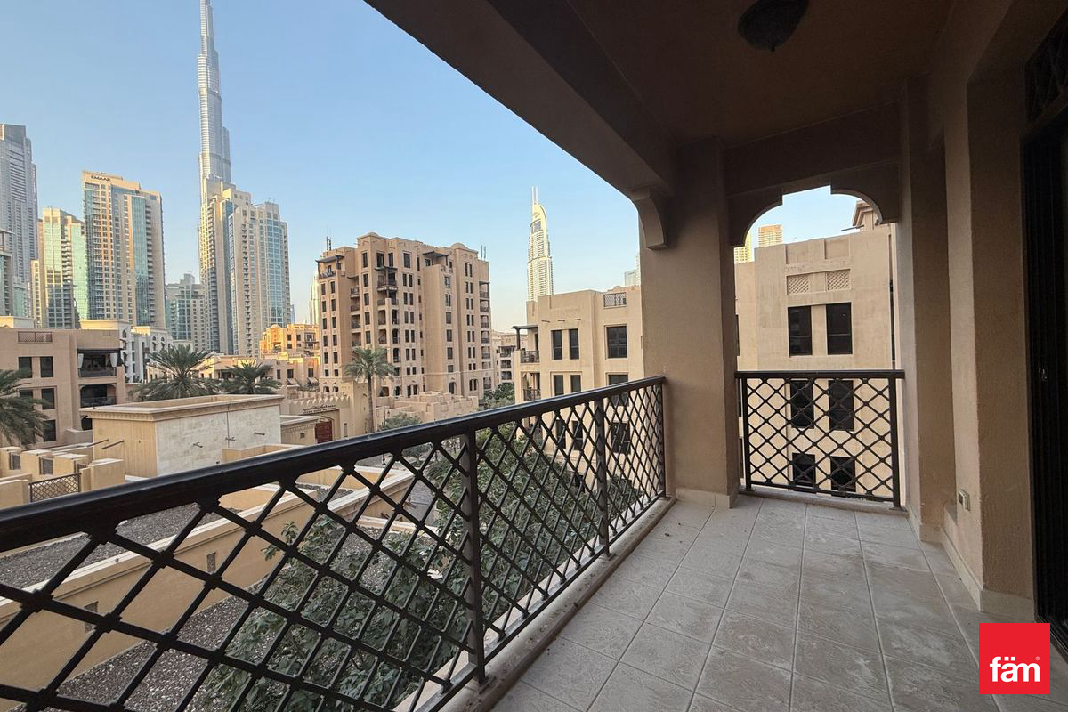 Ready to move | Bright | Spacious | Burj View