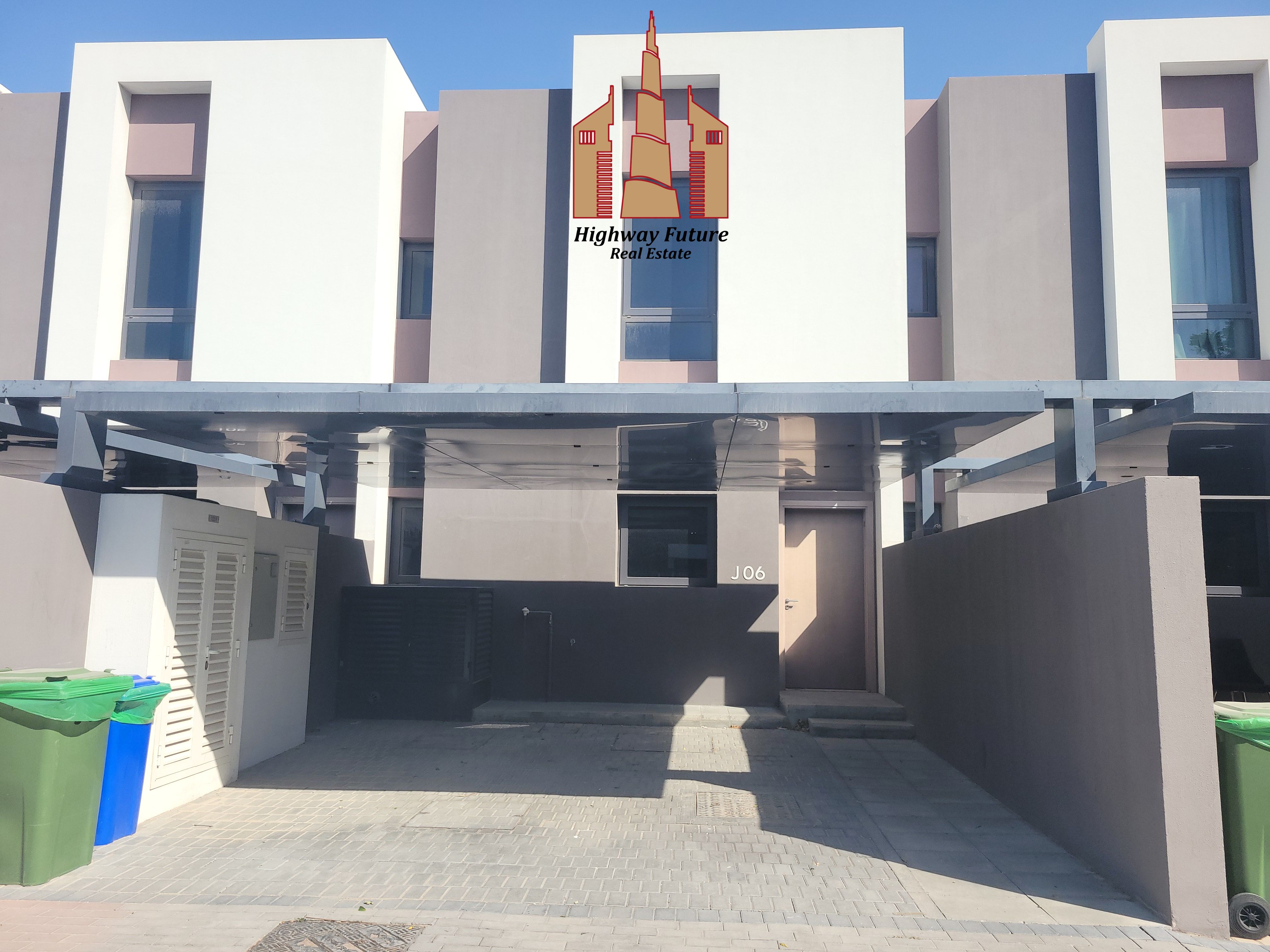 Like brand new 2bhk townhouse just 118k 1 cheque payment in Al Jada Area