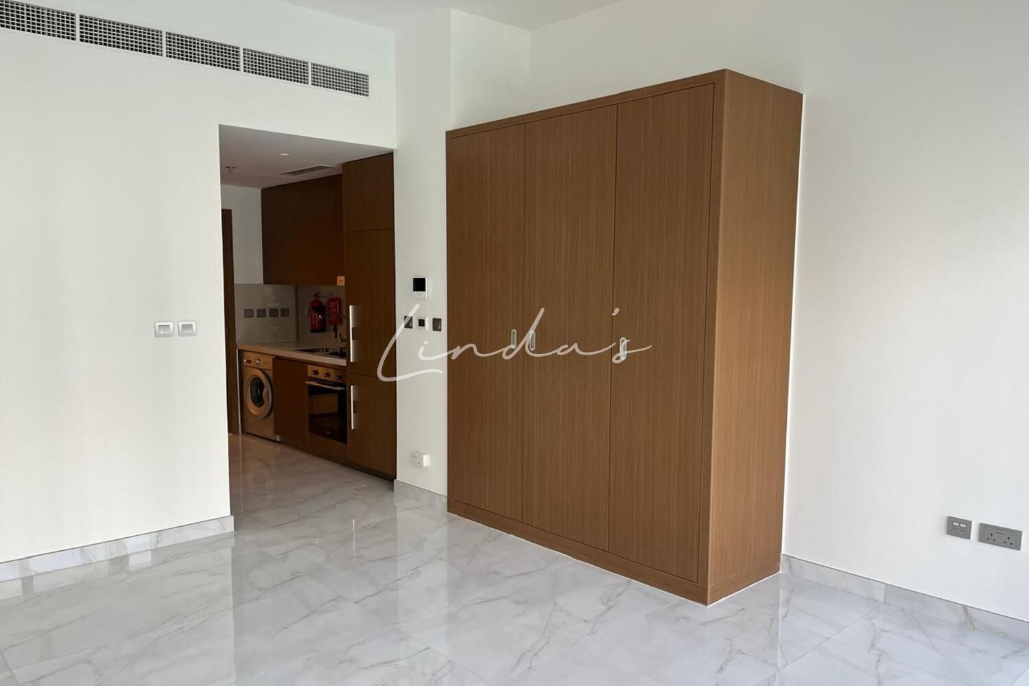 Brand New | Appliances | Chiller Inc | Pool View