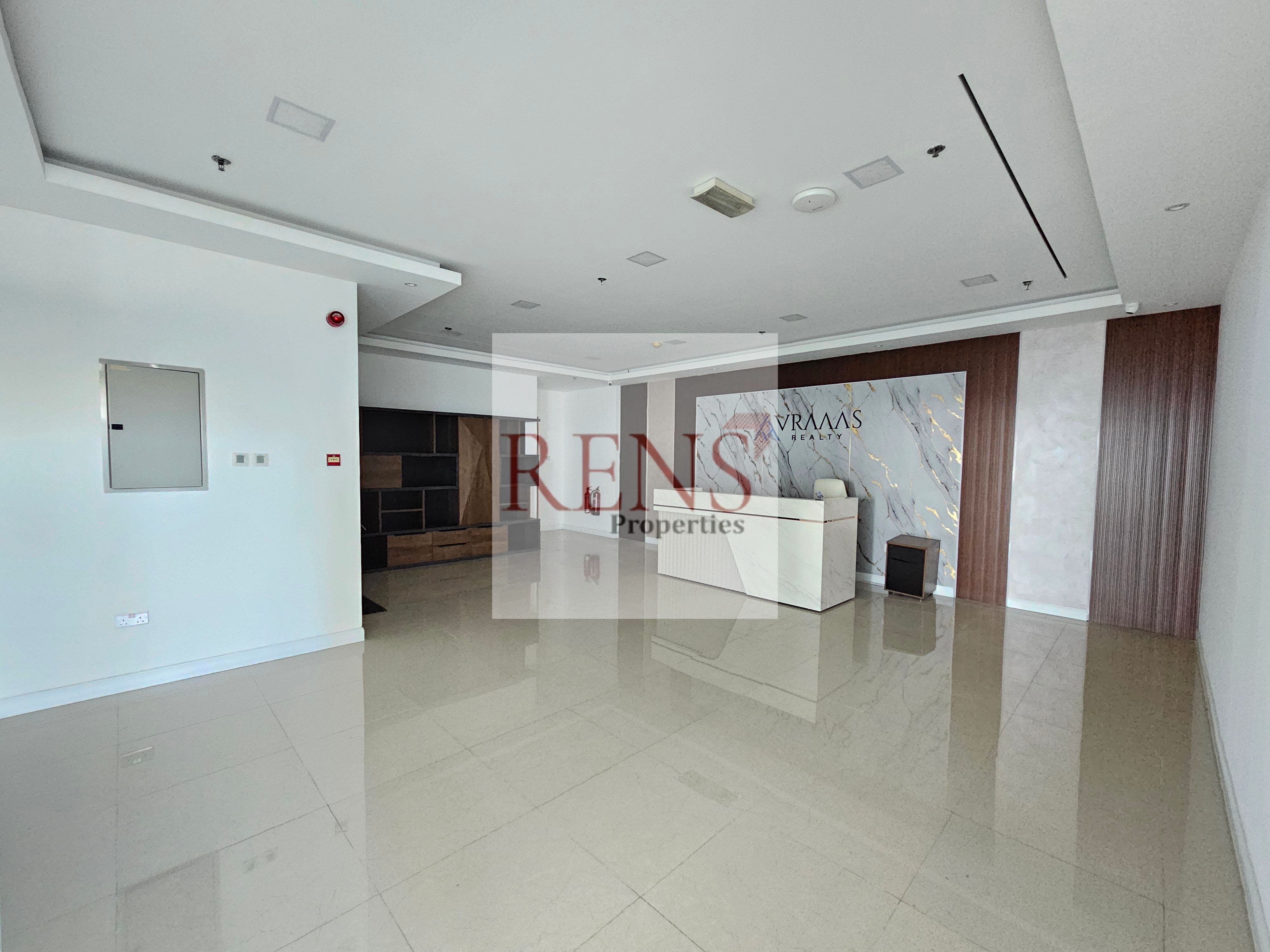 SPACIOUS LAYOUT | MODERN OFFICE | PRIME LOCATION