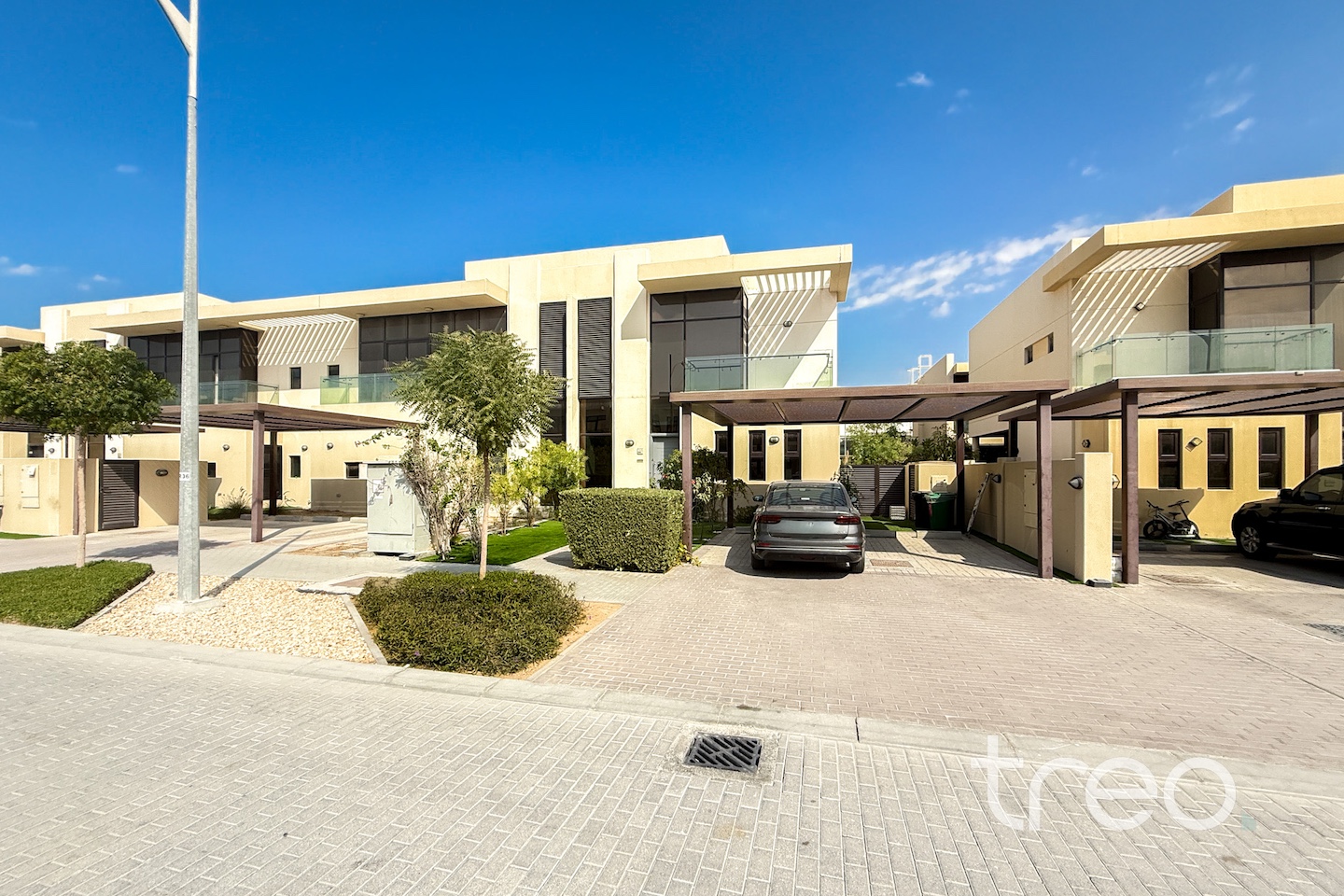 Vacant Now | Corner Unit | Landscaped