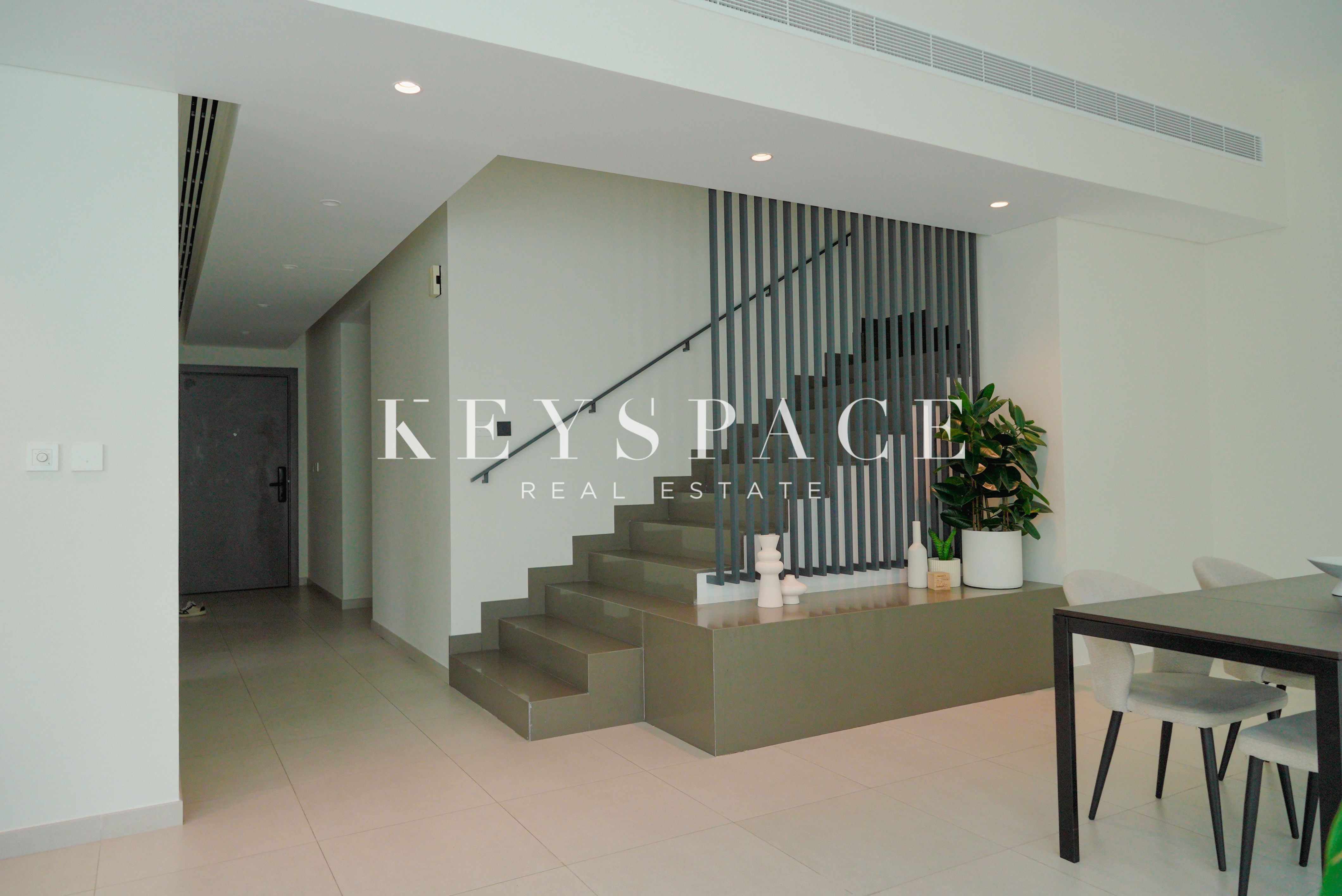 Expansive Modern Residence | Ideal for Homeowners & Investors | Resale