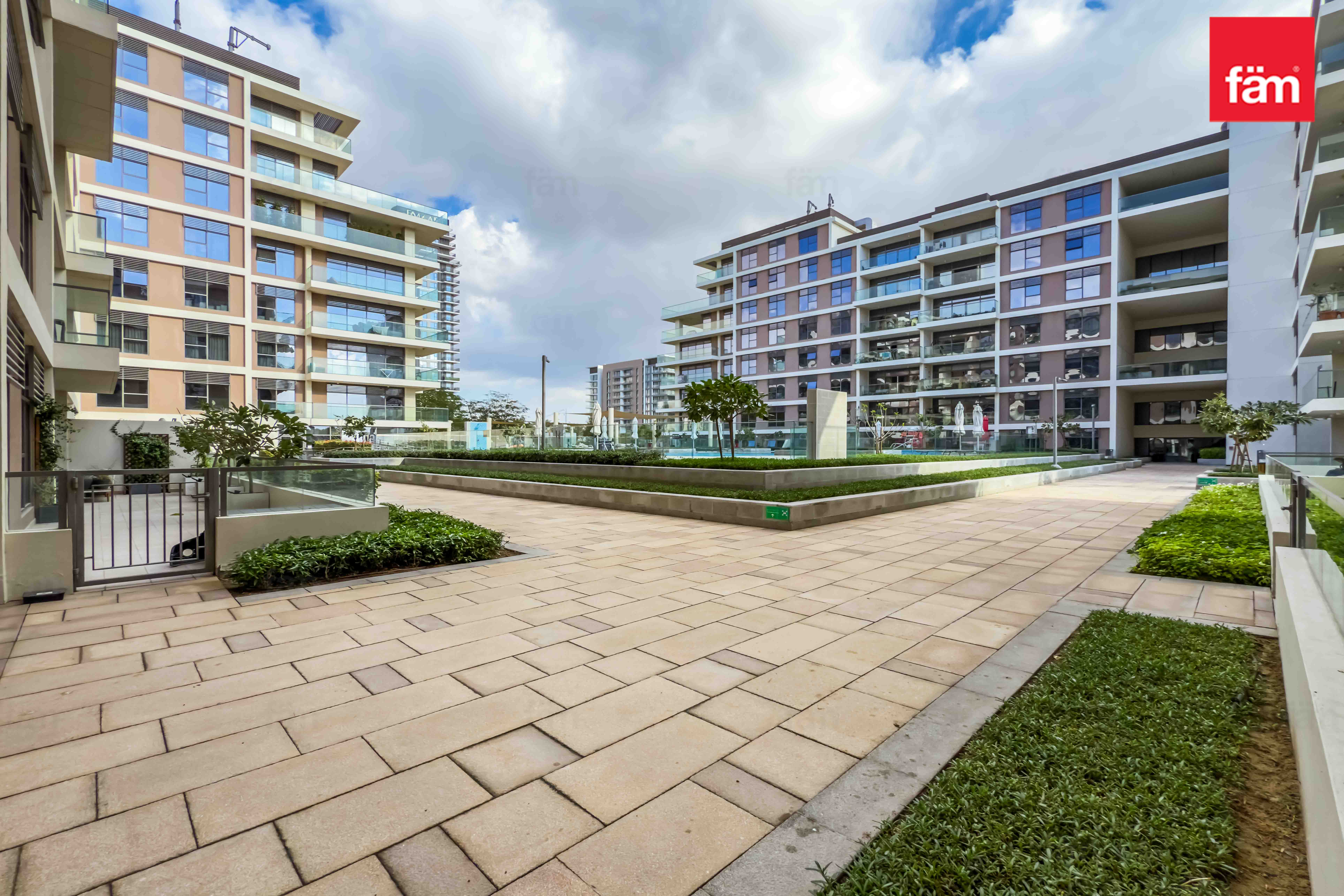 Pool view | Vacant Unit | Spacious