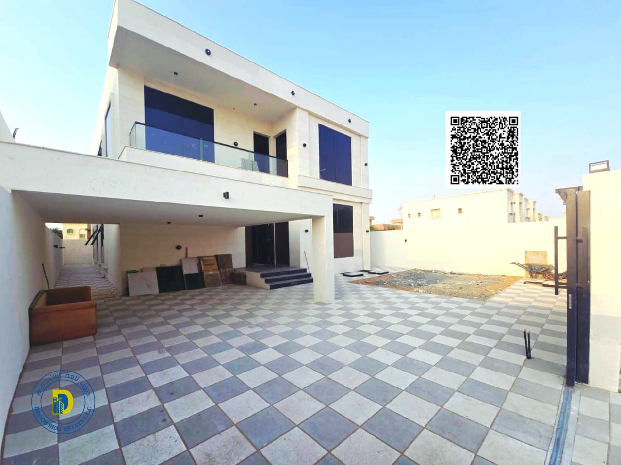 Luxury villa for sale in Al Rawda, 5000 sq ft, 5 bedrooms, living room, majlis, maid's room, air conditioning included.