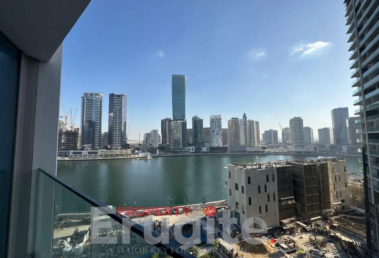Canal View / Just Handed Over / Luxury Living