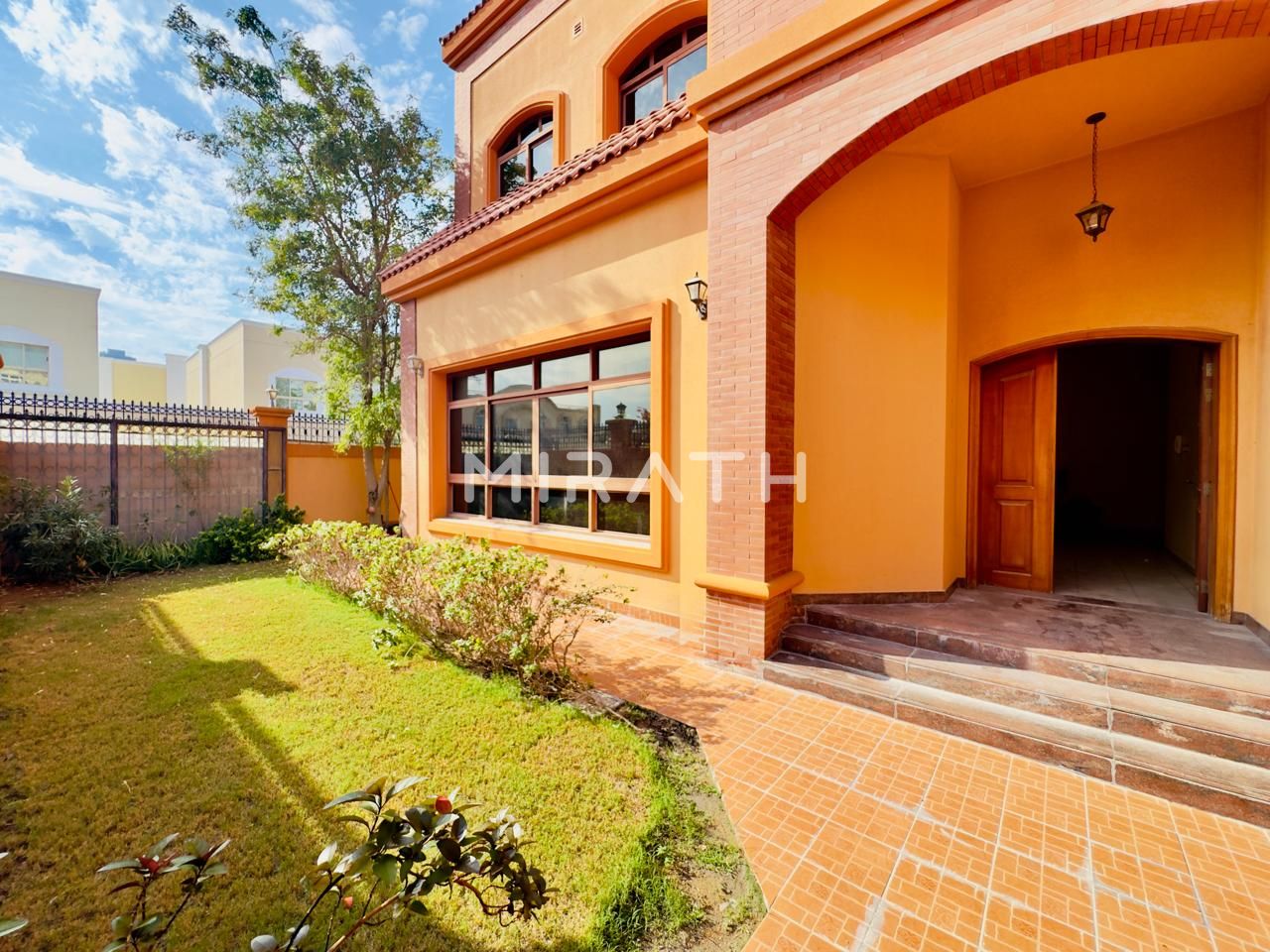 Spacious Perfect Family Villa – Ready to Move