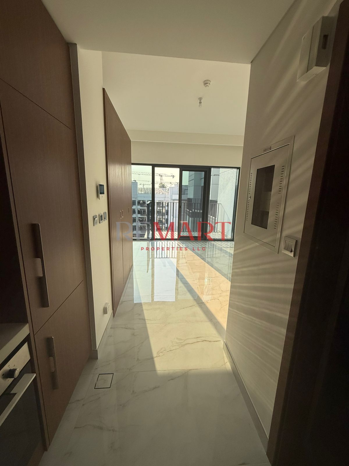 Studio for Rent in Azizi Mirage | Contemporary Living | Great Location