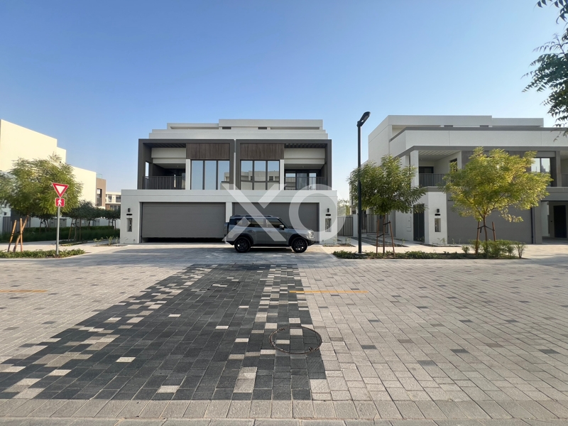 Accepting Offers | Triplex | Twin SkyVilla