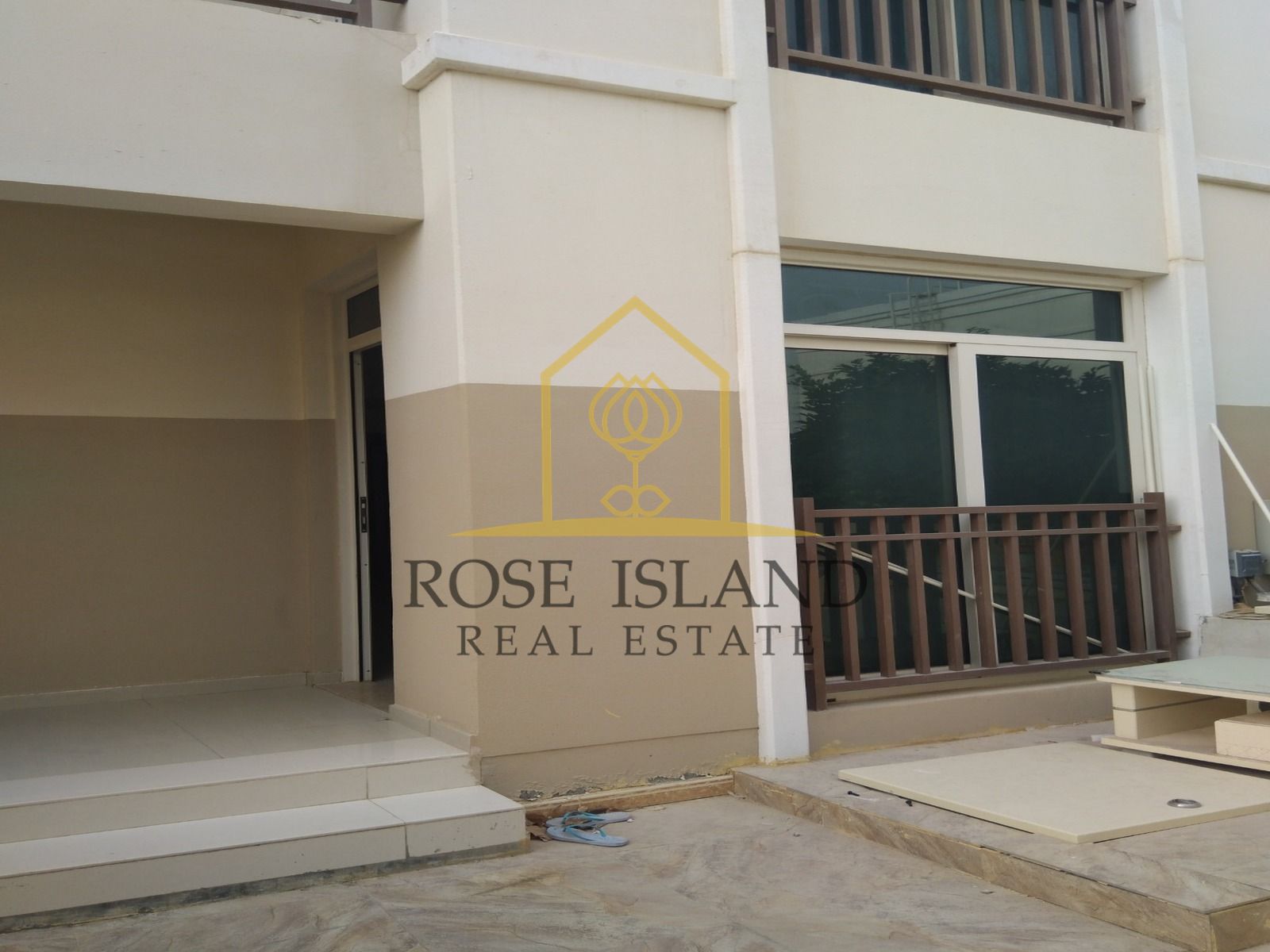 Great Deal|Fully Upgraded|End Unit| Invest Now