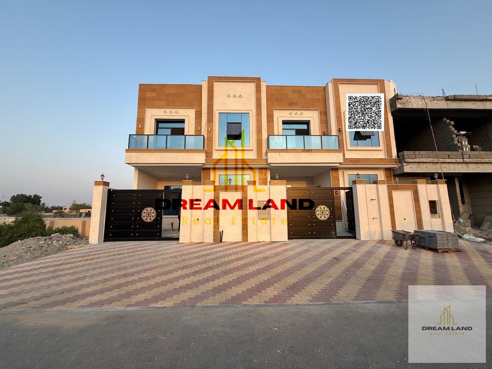 Amazing and cozy town house 5 master bedrooms with built in wardrobes, now for sale in a good price in upscale area in Al Yasmeen