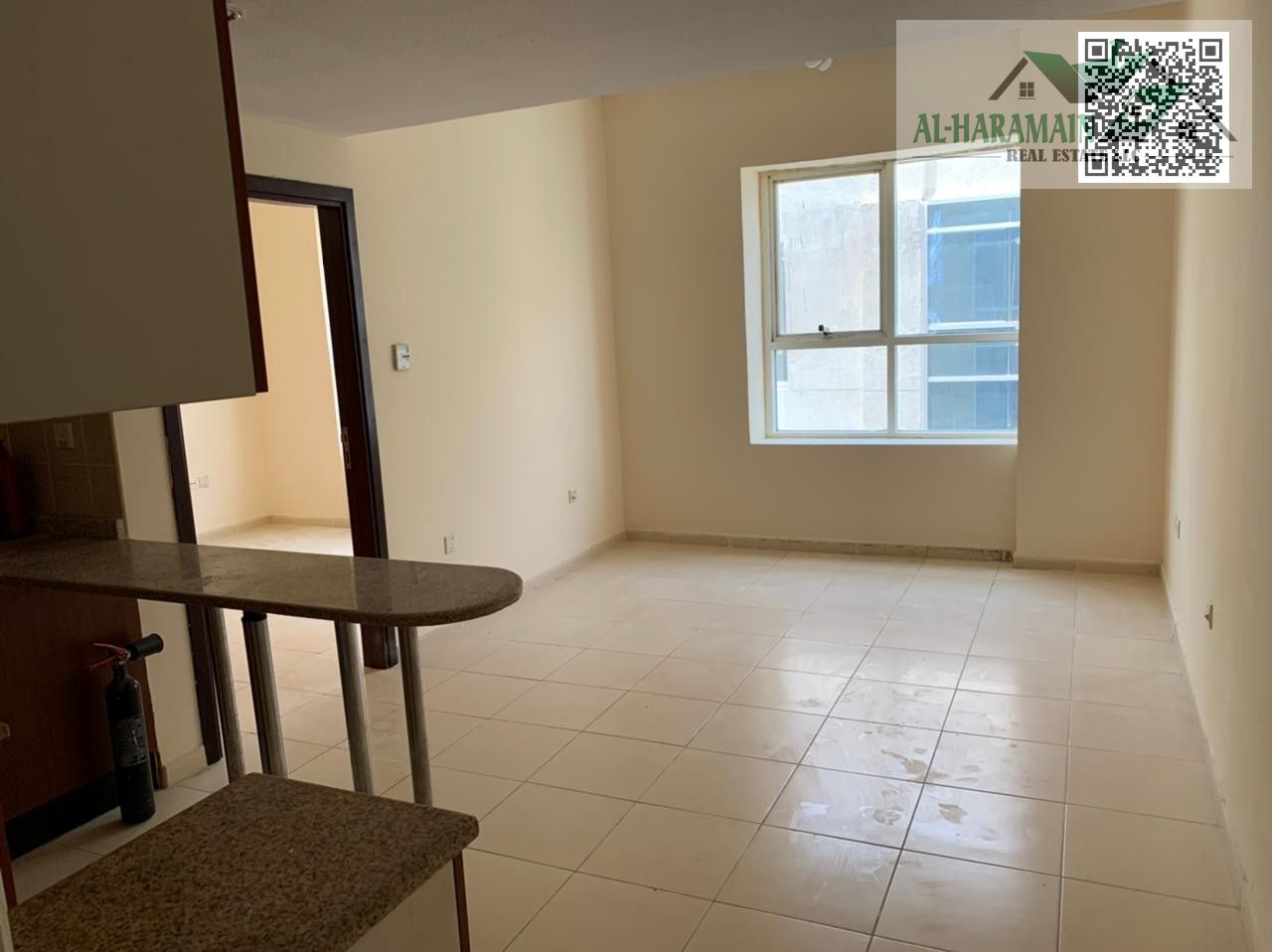 One Bedroom For Sale Garden City Towers With Parking 265000/- only