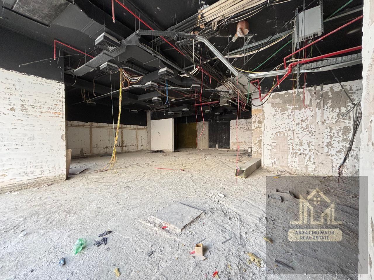 Direct Owner Deal | No Commission | High-Exposure Commercial Space – Muwailih