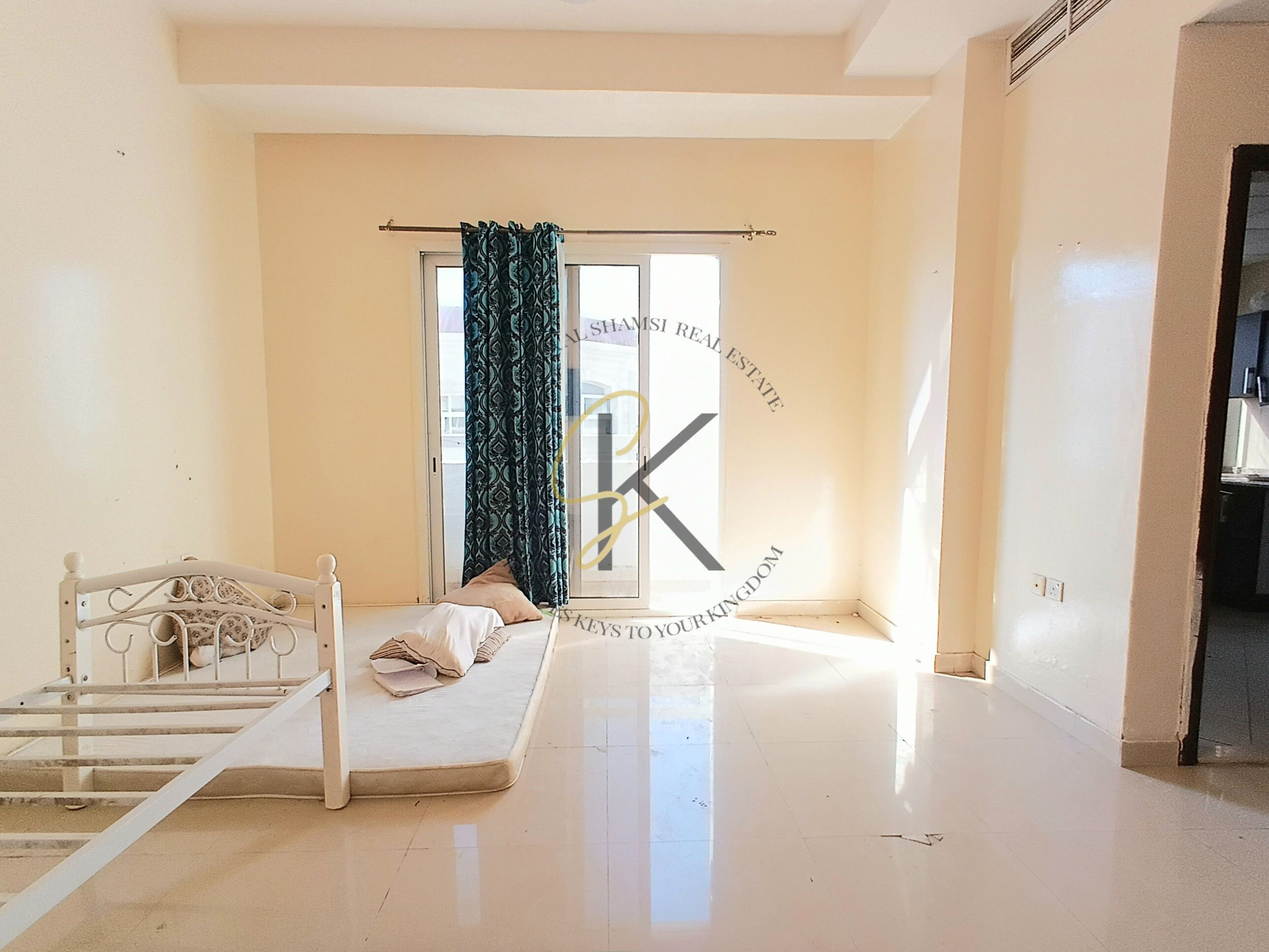 Lavish 1 BHK full of family building neat and clean room full of family building for contact Babar