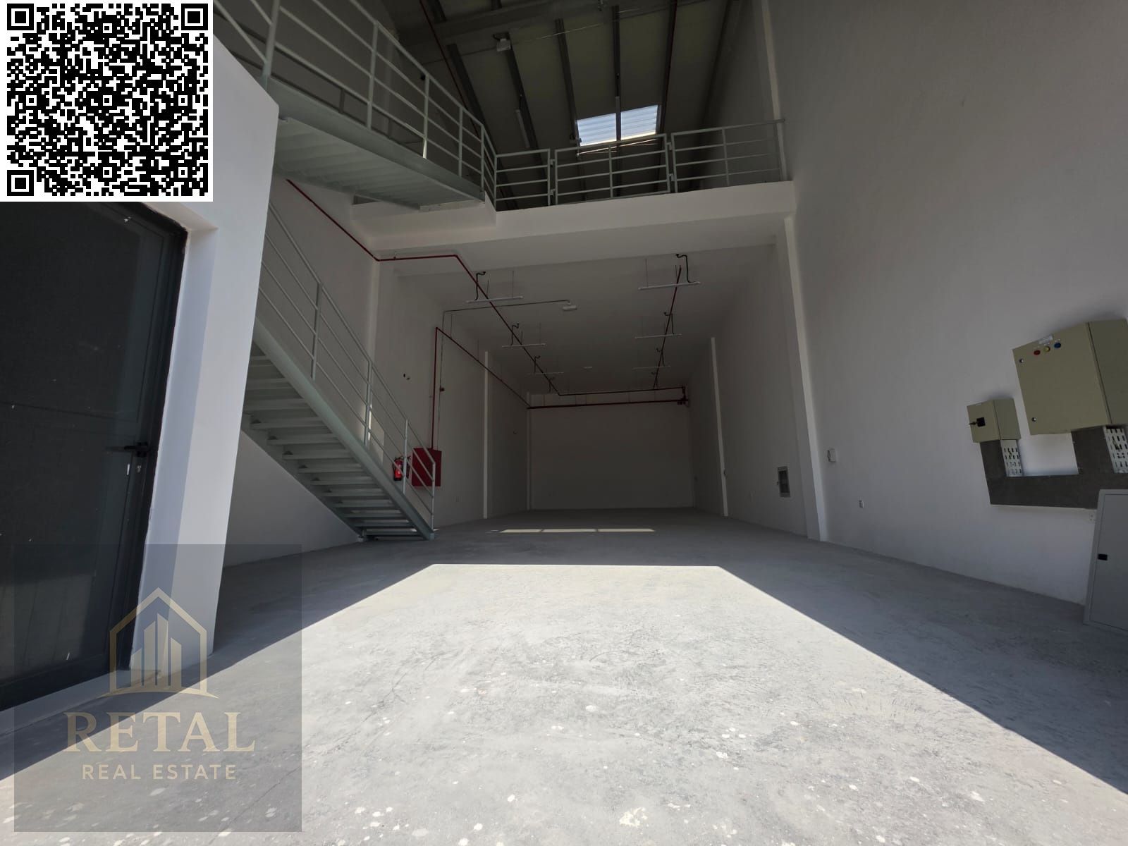 New complex, high ceilings, 40 kV electricity
