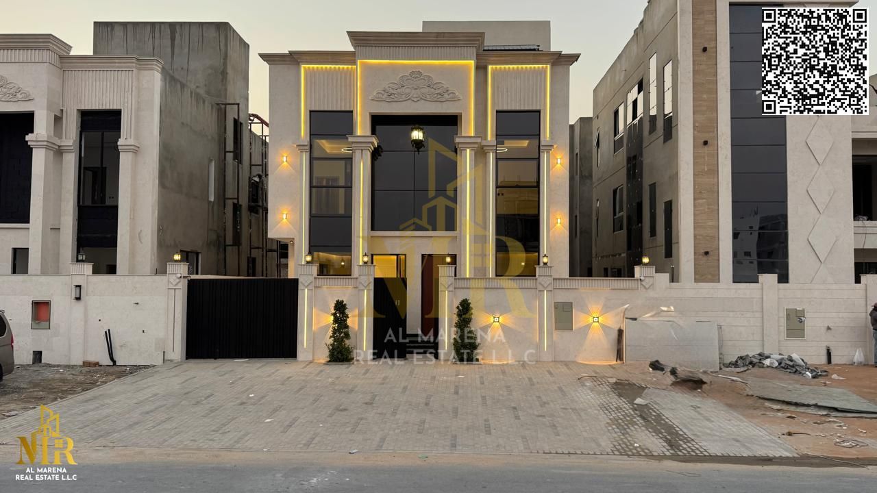 Mini palace near the park, two floors plus roof, 5 master bedrooms with spacious layout, premium finishes, offered at a price inclusive of all fees.