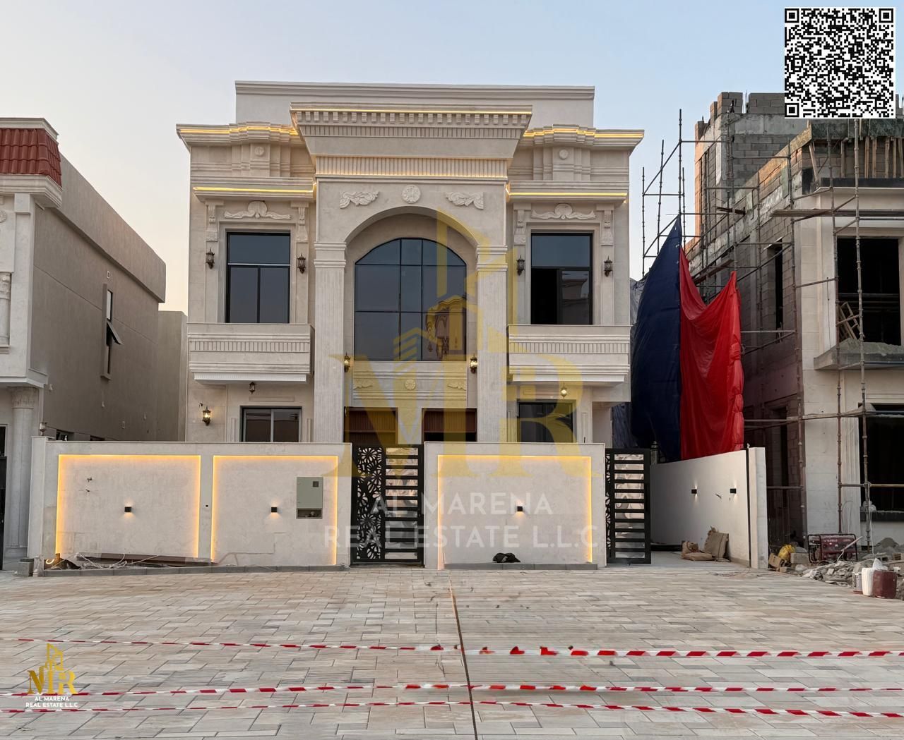 Direct from owner villa in Al Heliou 1, prime location, 2 floors + roof, 5 bedrooms with elegant classic design, price includes fees, electricity, and