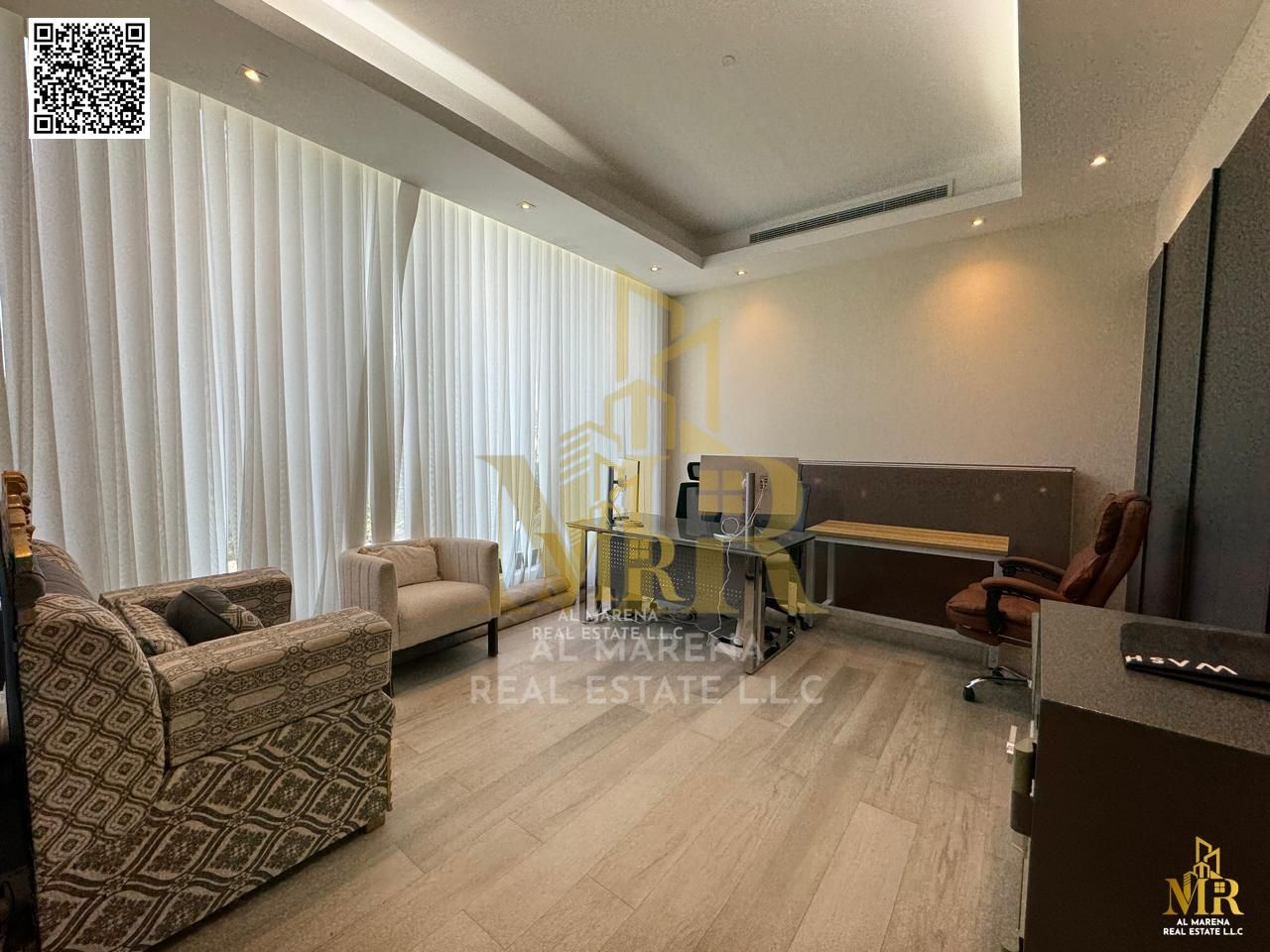 Ideal villa with breathtaking views, two floors, 5 master bedrooms, contemporary design, private pool & garden, full luxury for families seeking exclu