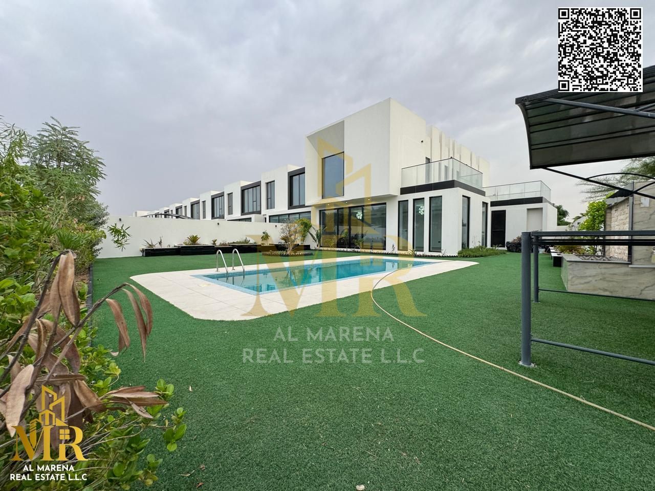 Luxury corner villa in the heart of Al Zouraa with stunning views, 3 master bedrooms, large garden & private pool, price includes electricity, water &