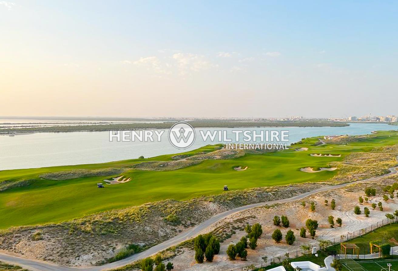 Upgraded | 3 bed corner unit | Golf and sea views
