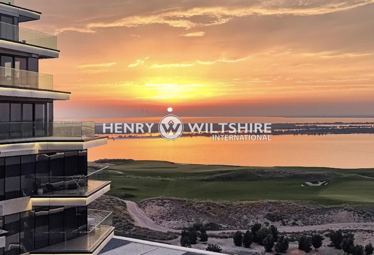 Upgraded | 3 bed corner unit | Golf and sea views