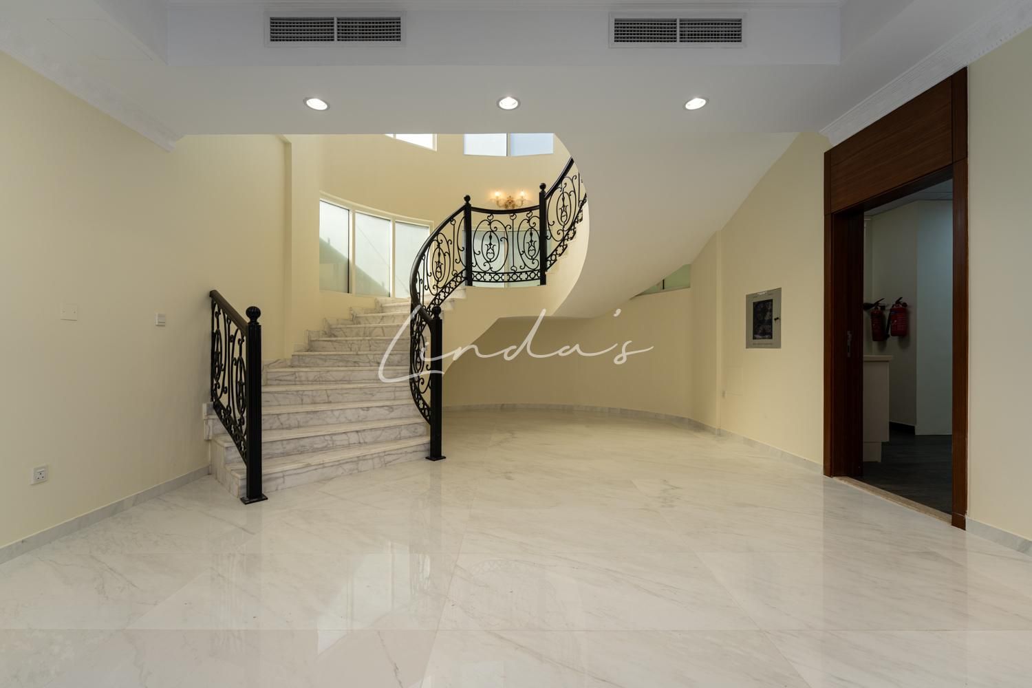 Custom Villa | Elegant Finishings | Move in Ready