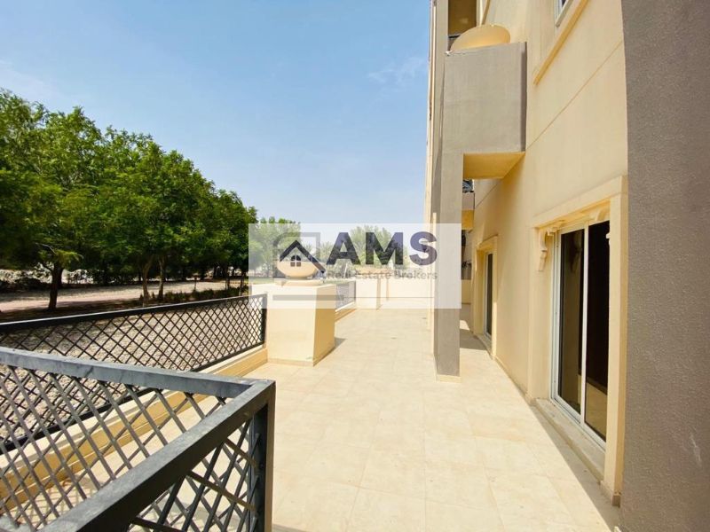 Exclusive I Terrace I Ground Floor I Open Kitchen