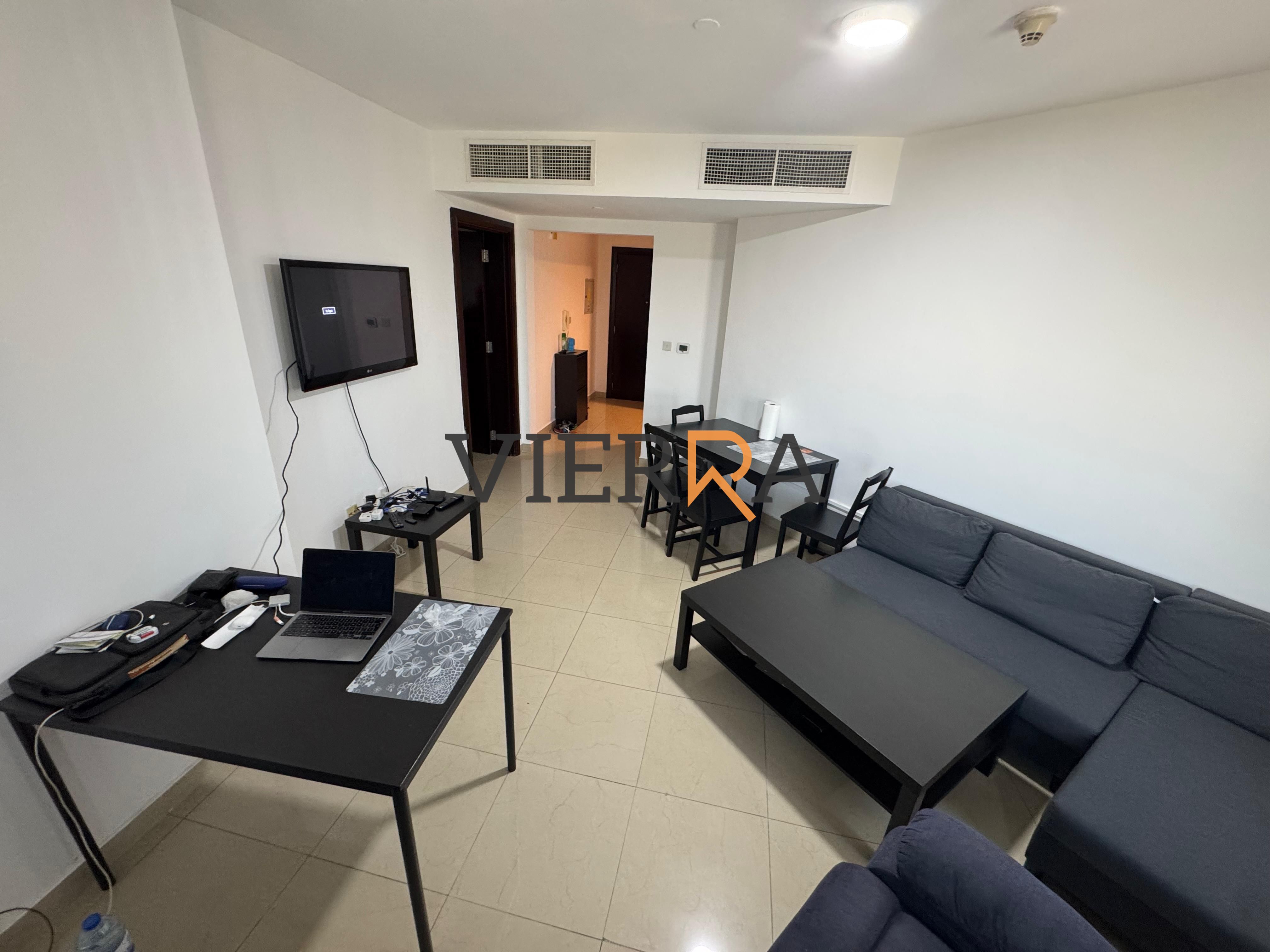 High Floor | Close to Metro station | Ready to Move in