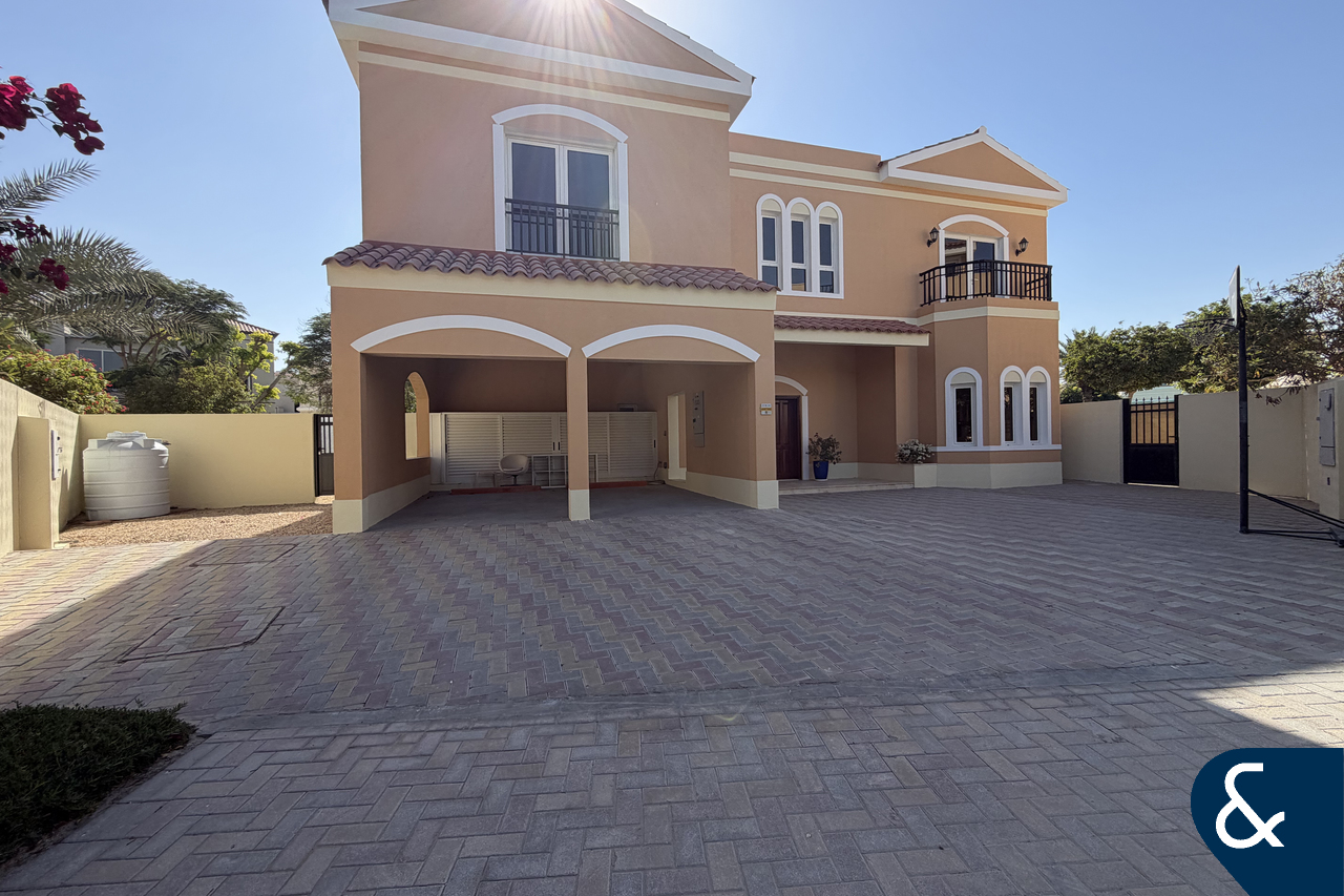 Spacious | 5 Bed + Maid +Pool | Vacant now
