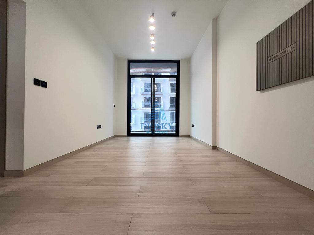 Spacious | Mid Floor | Available Now