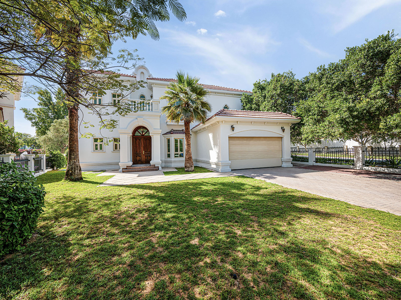 Skyline Luxury | Stunning Villa | Private Pool