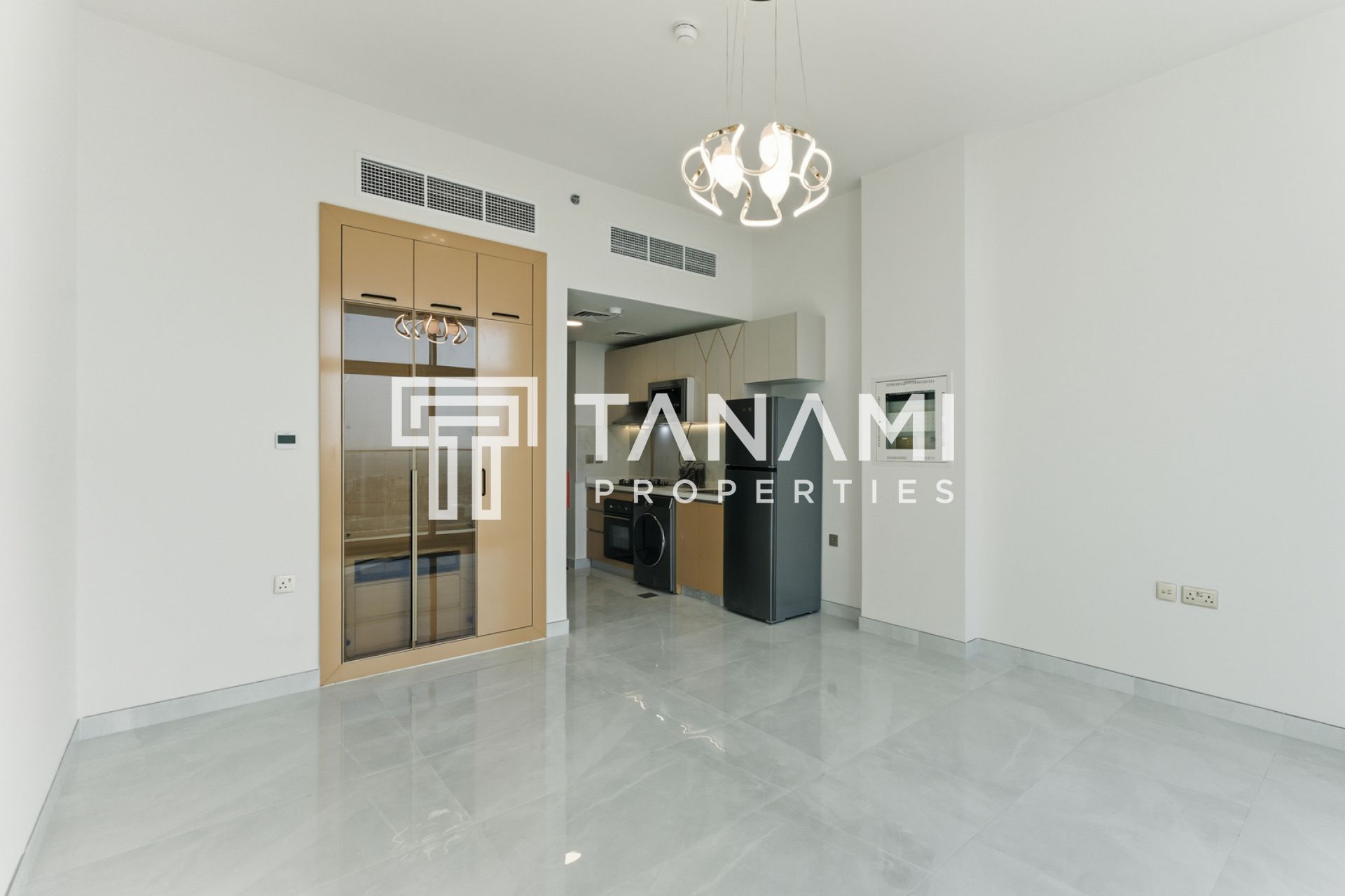 Higher Floor | Bright Studio | Kitchen Appliances