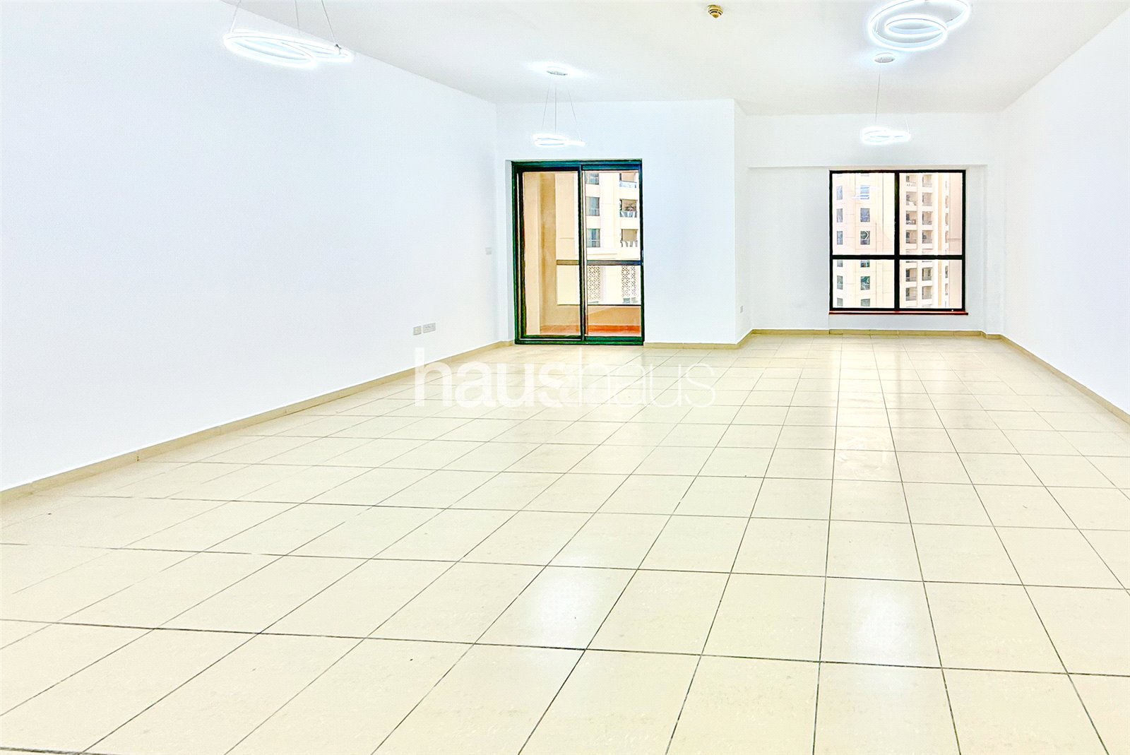 Vacant | High Floor | Prime Location