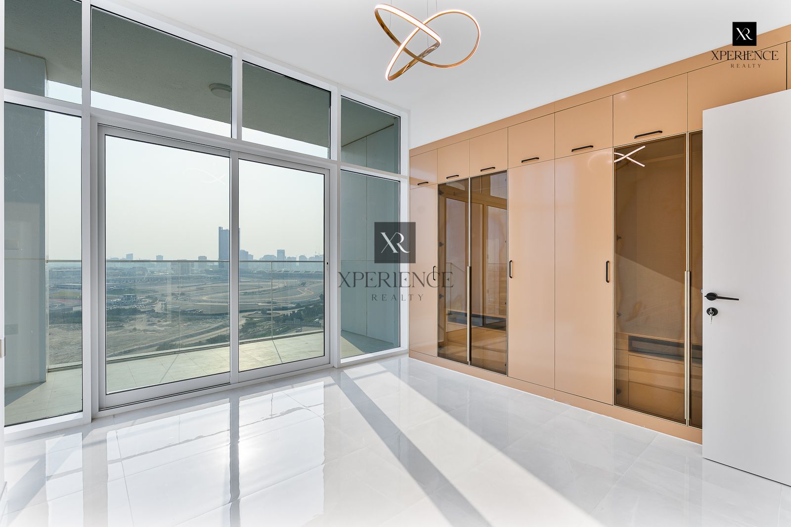 BRAND NEW 2 BR | STUNNING VIEWS | STEAL DEAL | RESALE