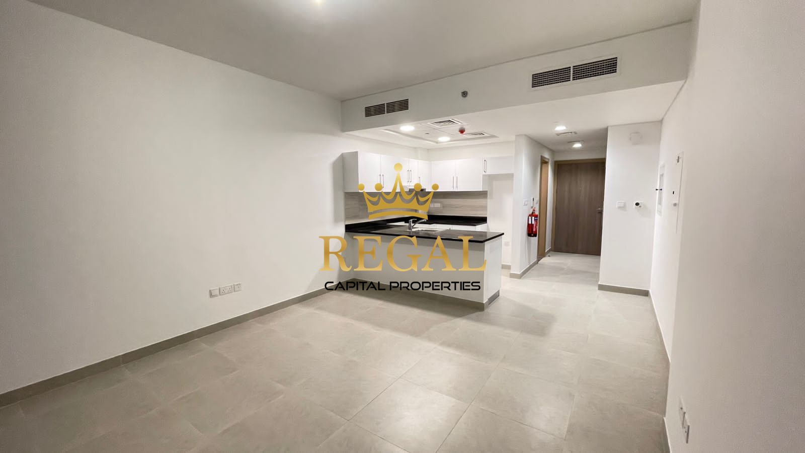 Elegant Luxury Living | Prime Location | Sea View & Cultural District | Iconic Soho Square Studio