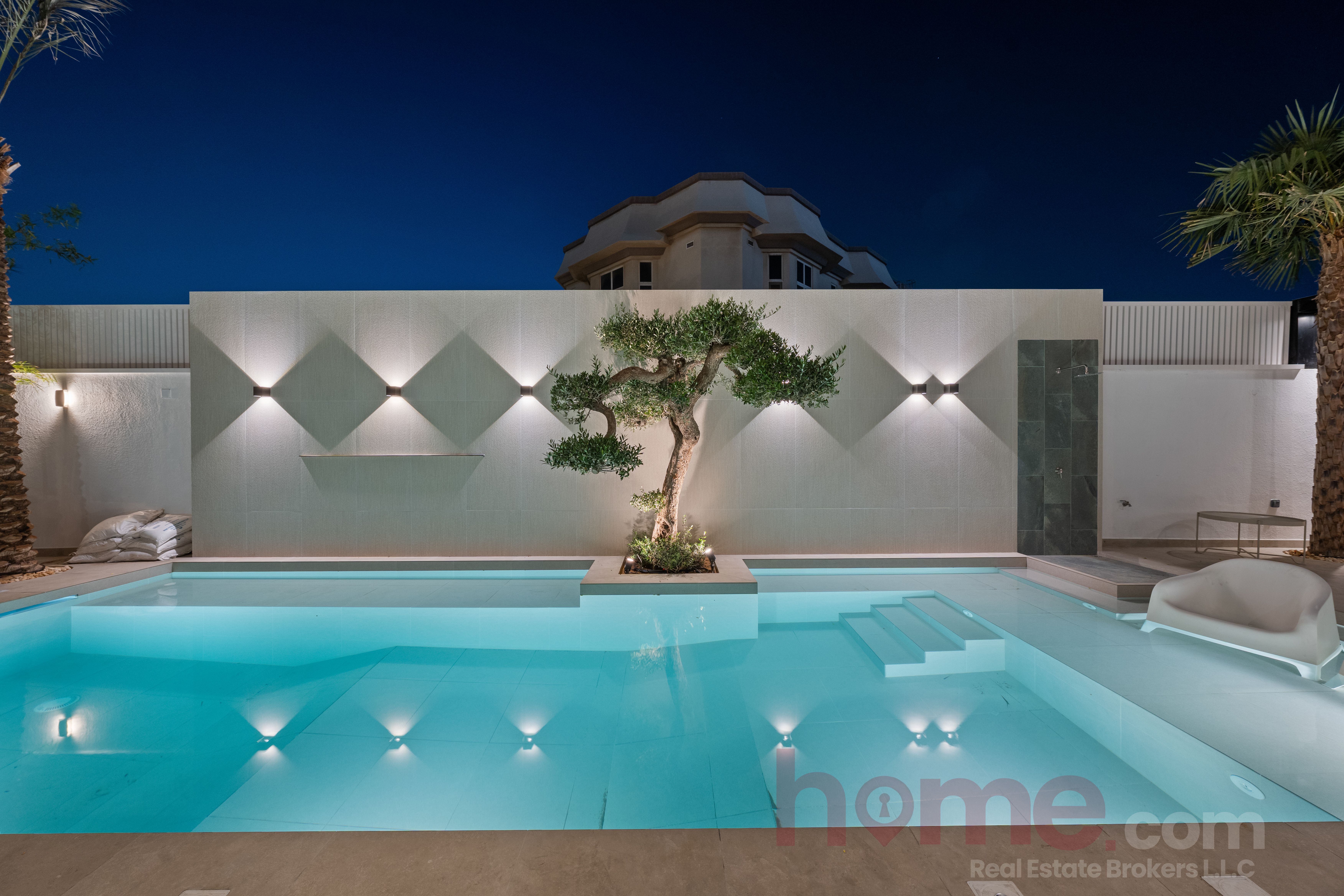 Modern Luxury Villa | Burj Al Arab View| Vacant