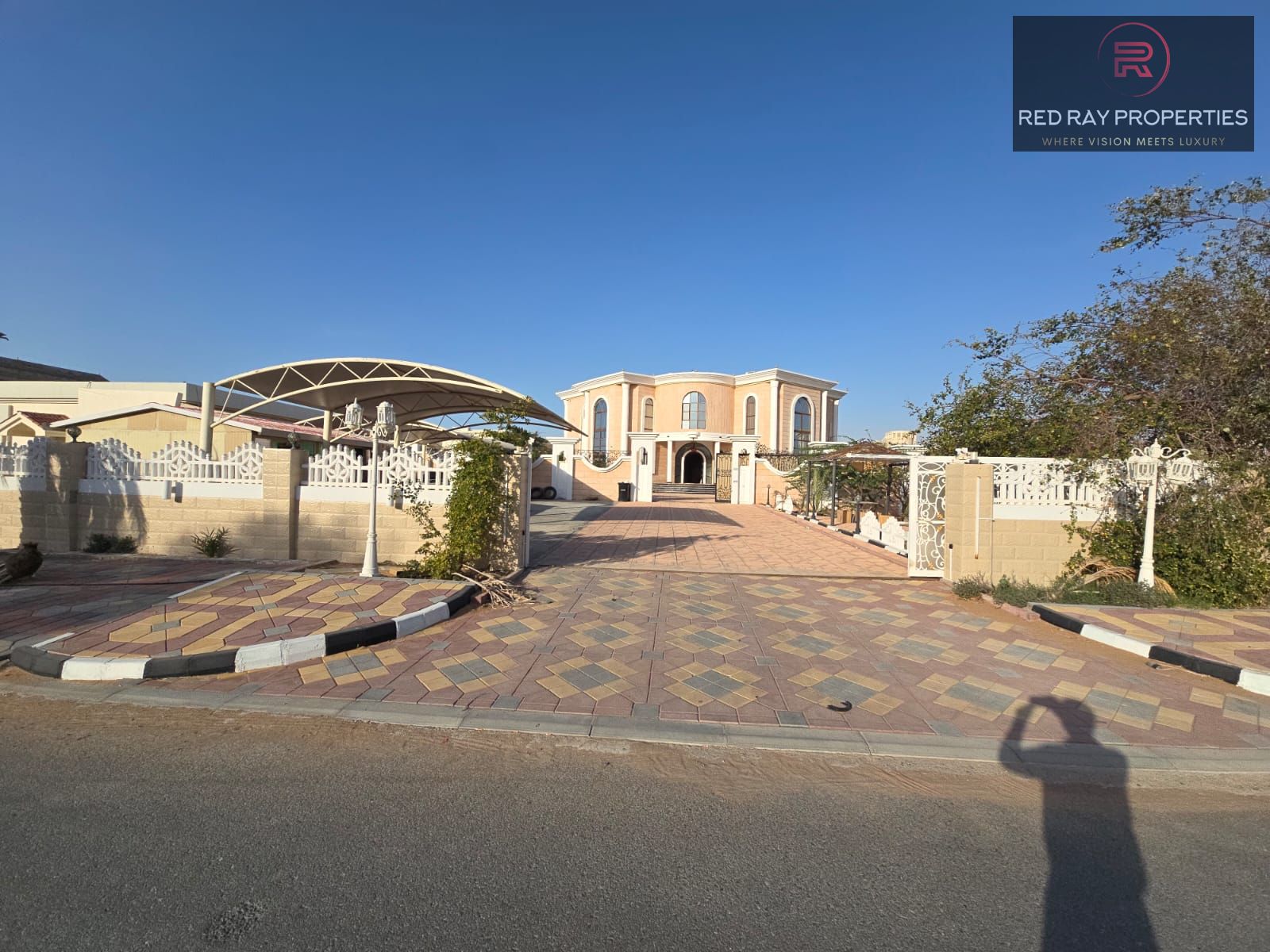 Fabulous 8 Beds + Maid Villa | Prime Location