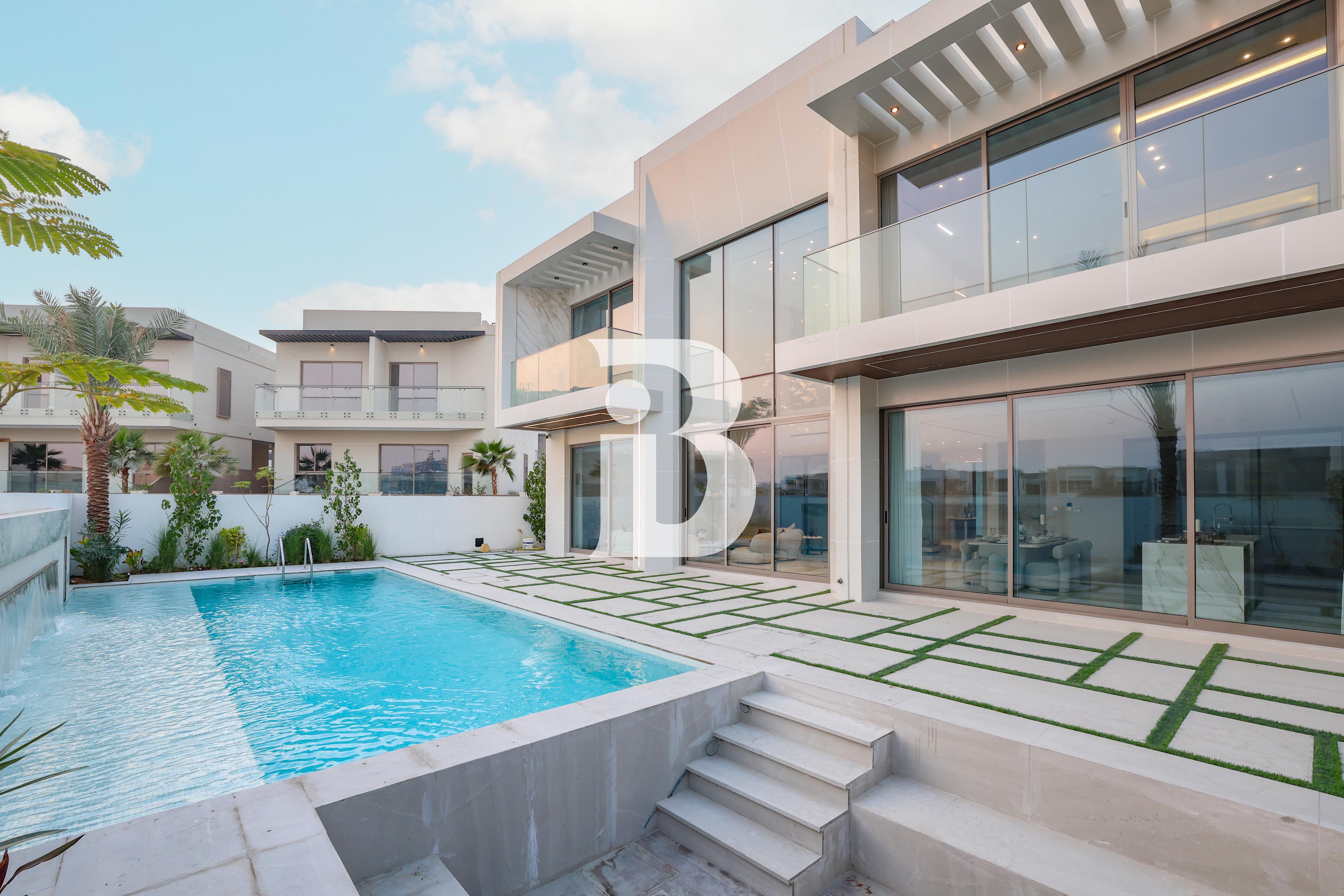 VASTU | Great Location | Huge Garden |Driver Room