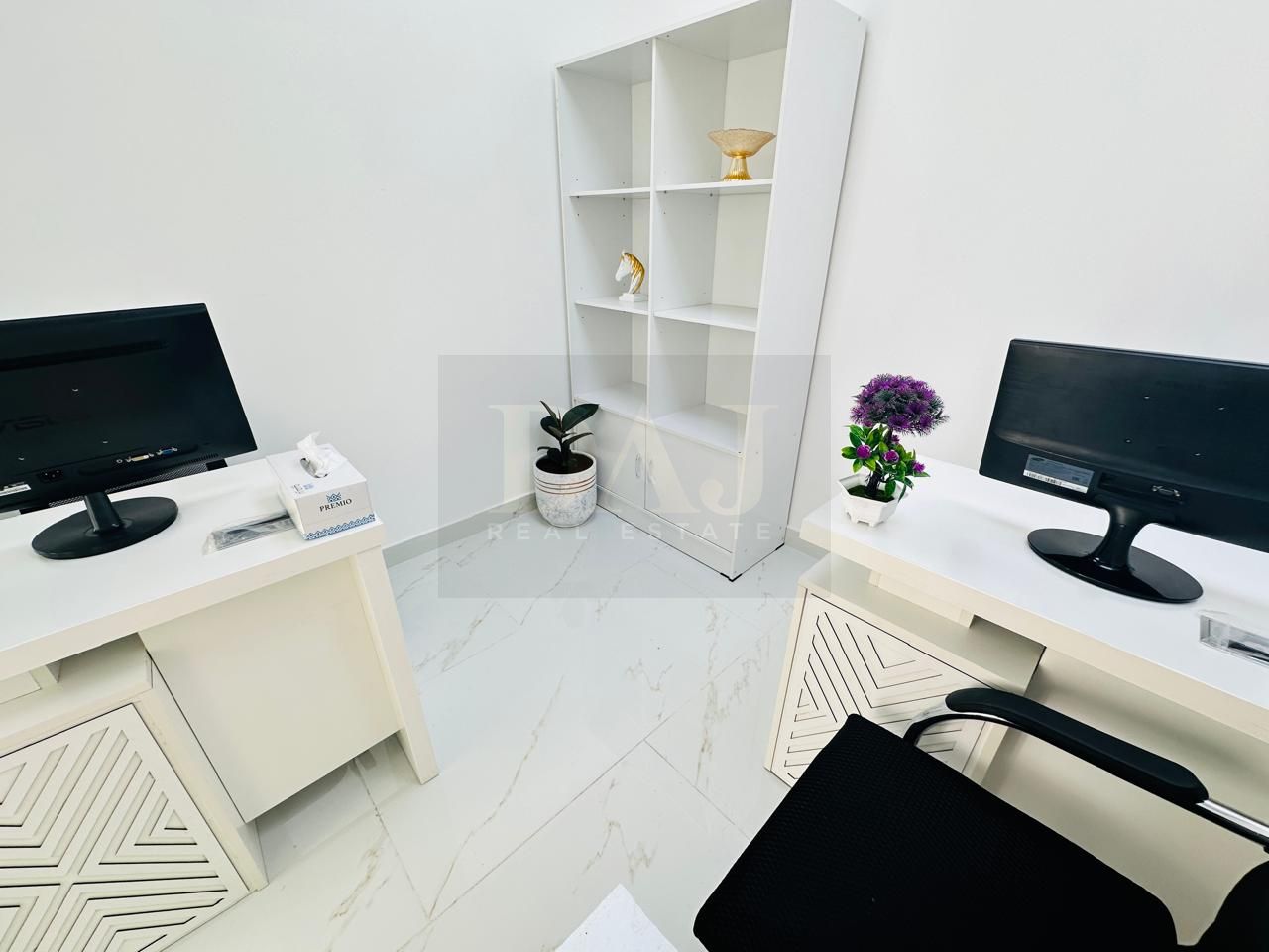 Boost Your Professional Image with Our Impressive Office Space Options