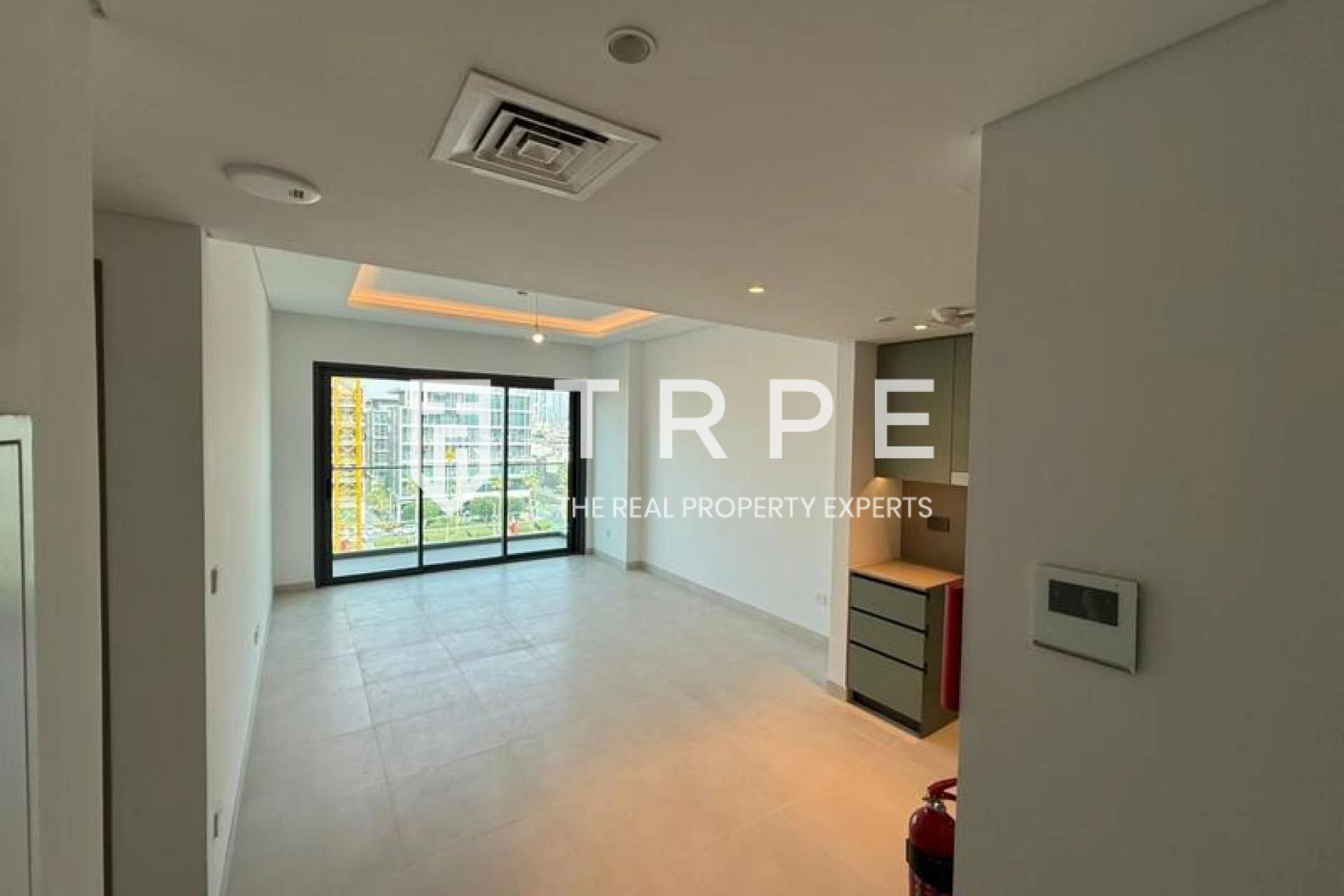 Brand New | Vacant | Prime Location | High Floor