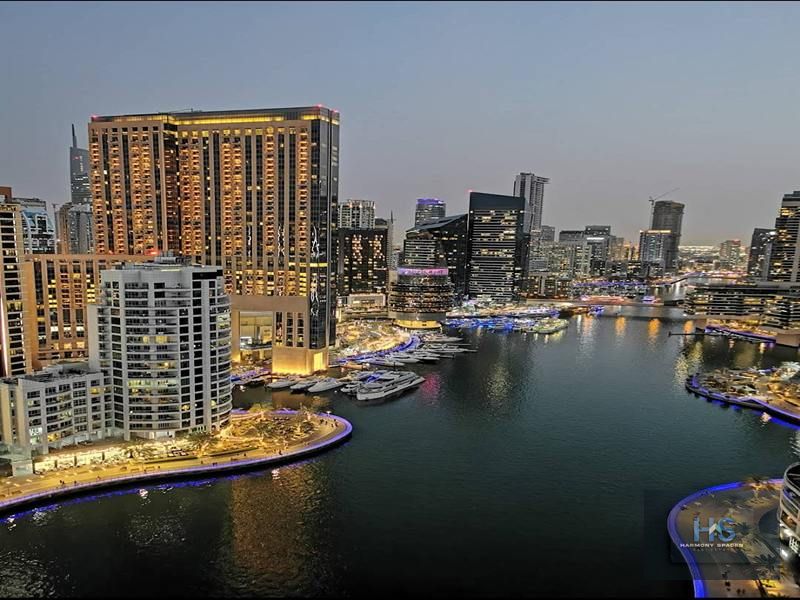 Canal View/ Chiller Free/ Modern 2 Bedrooms Direct Access on marina walk