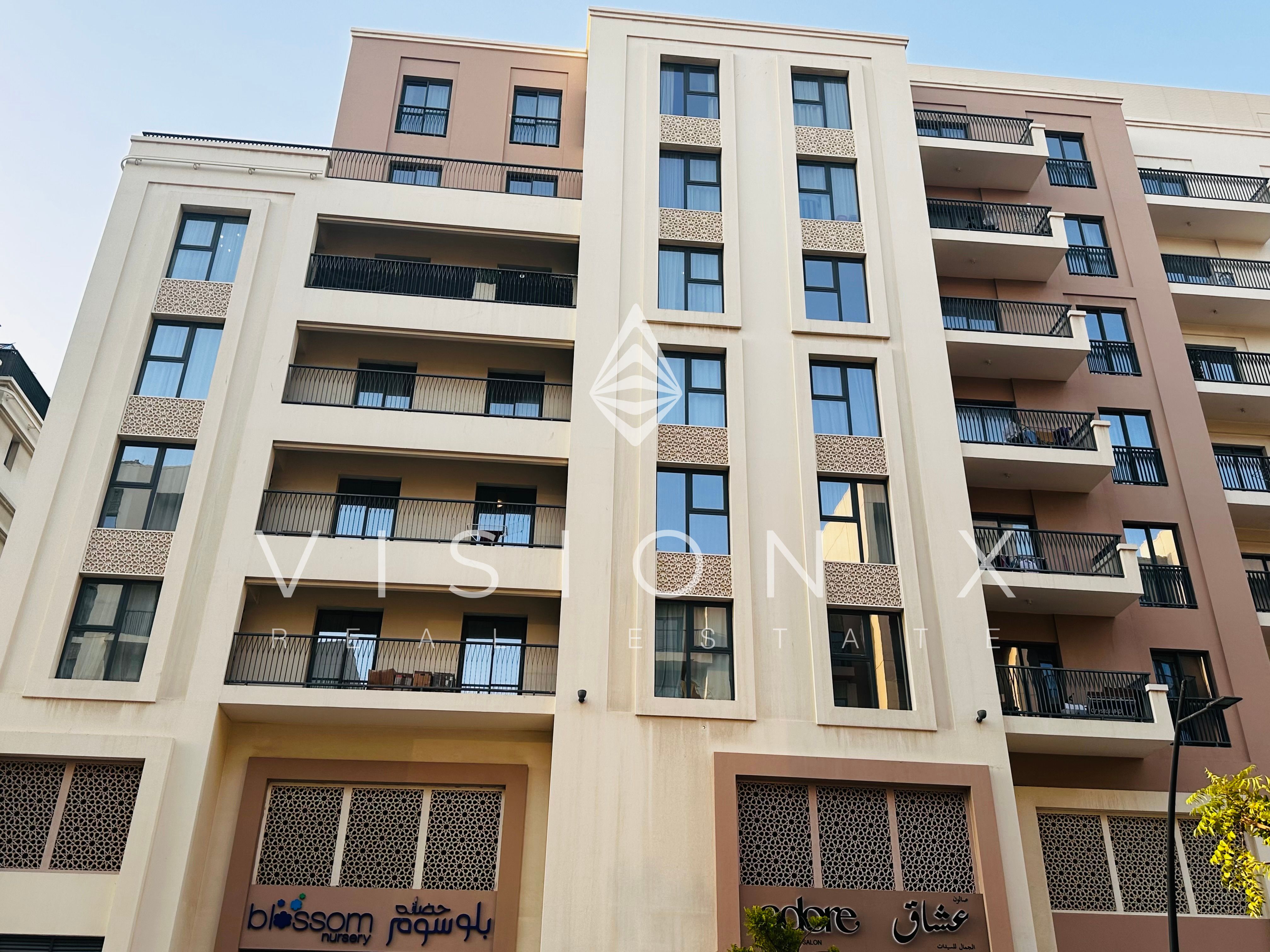 Waterfront | Prime Location | elegant