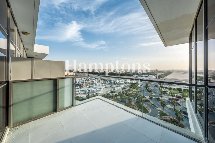 Mid-High Floor I Lagoon View I Rented